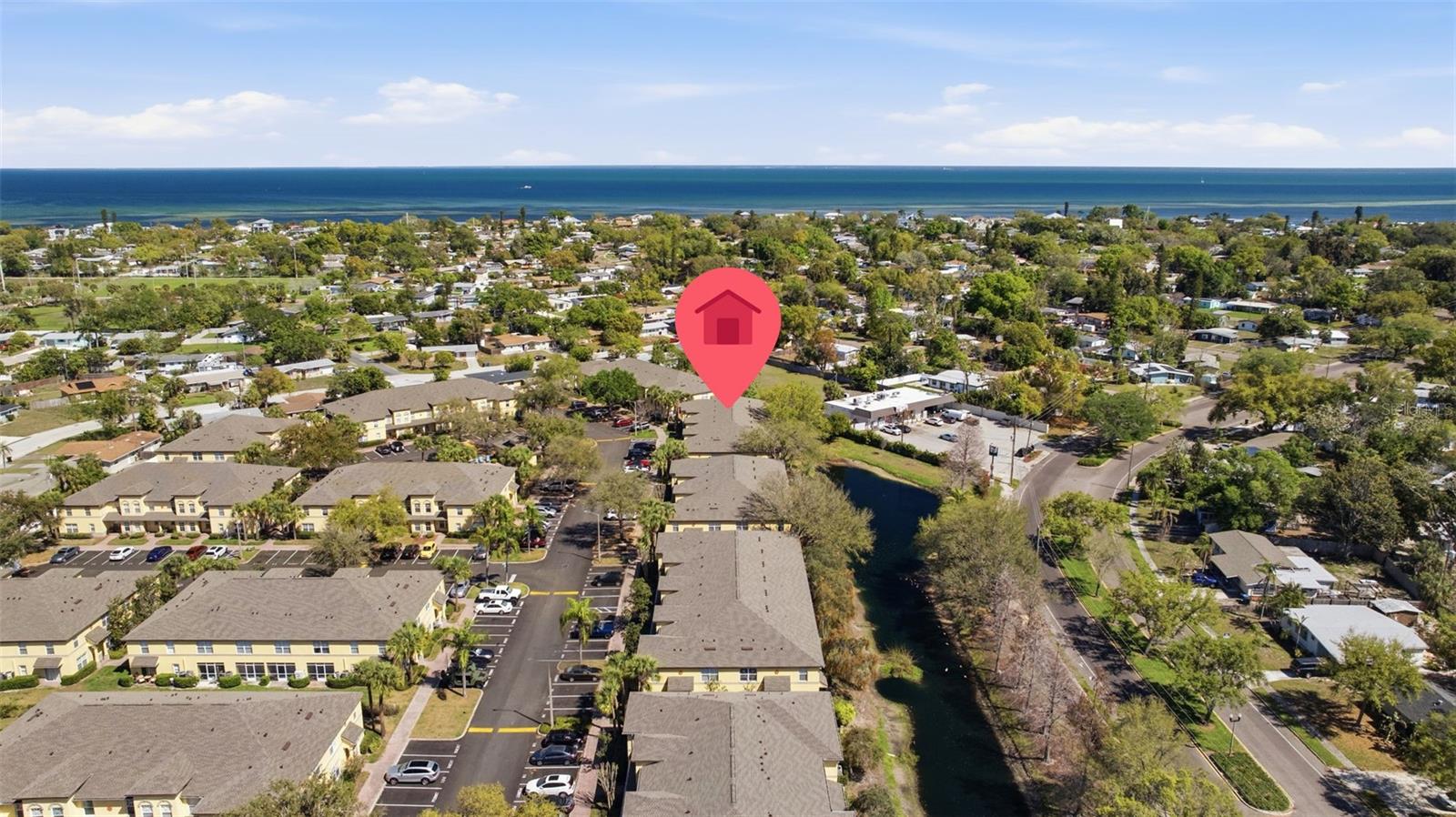 192 COQUINA BAY DR, ST PETERSBURG, FL, 33705