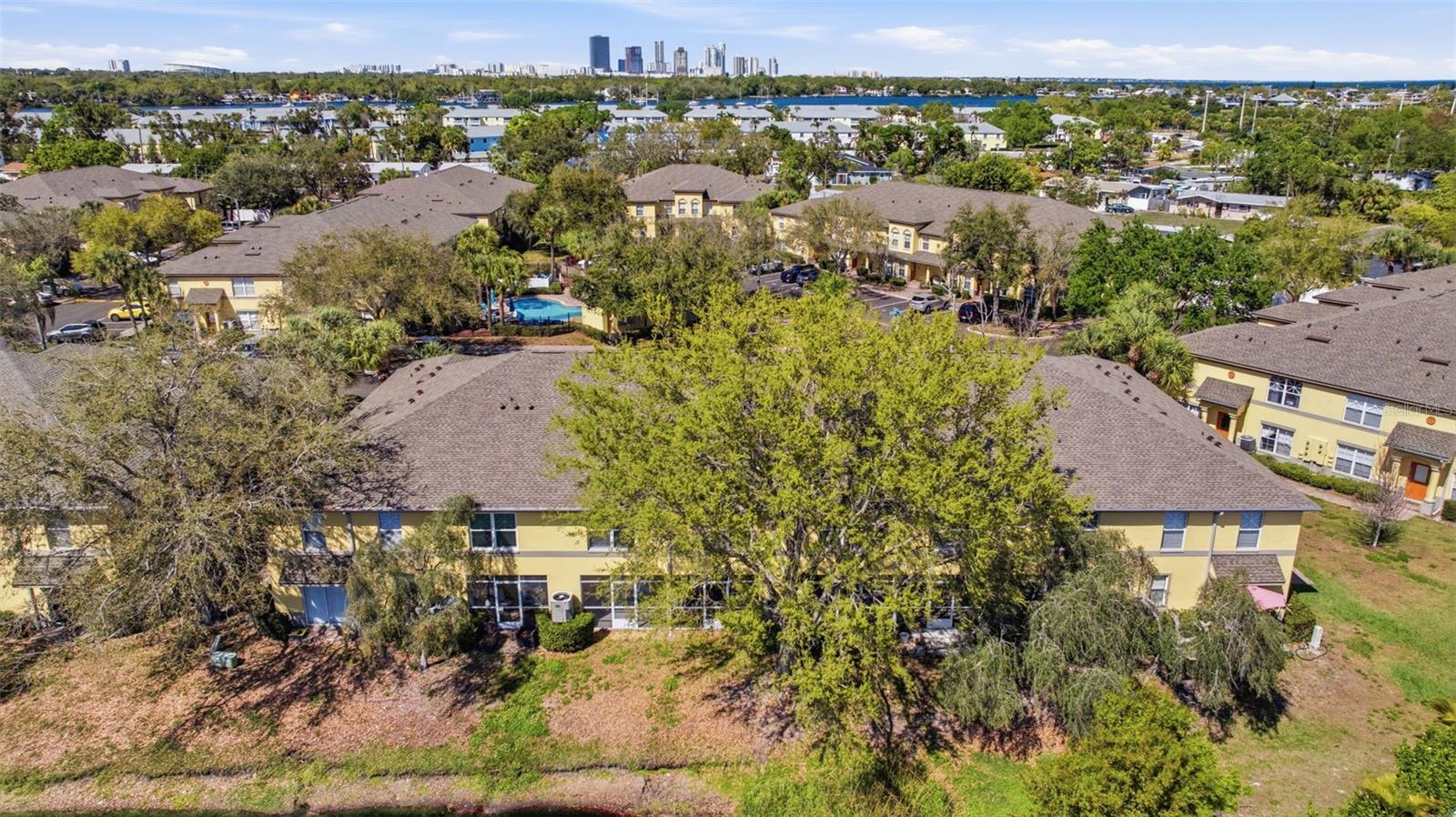 192 COQUINA BAY DR, ST PETERSBURG, FL, 33705