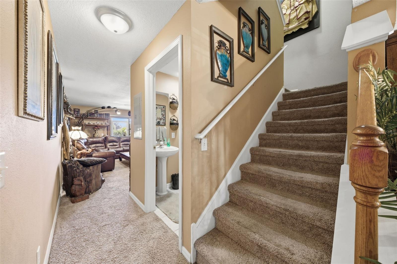 192 COQUINA BAY DR, ST PETERSBURG, FL, 33705