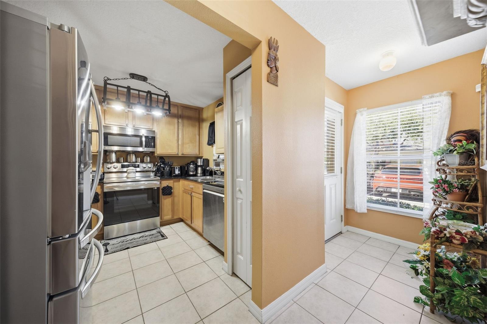 192 COQUINA BAY DR, ST PETERSBURG, FL, 33705