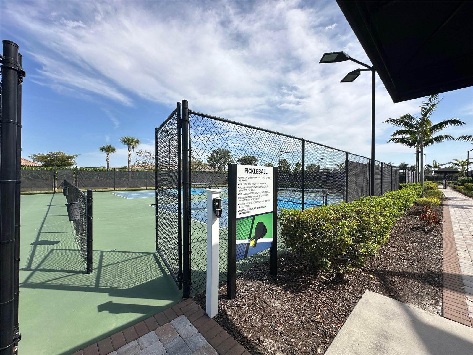 15732 SACILE LN, BRADENTON, FL, 34211