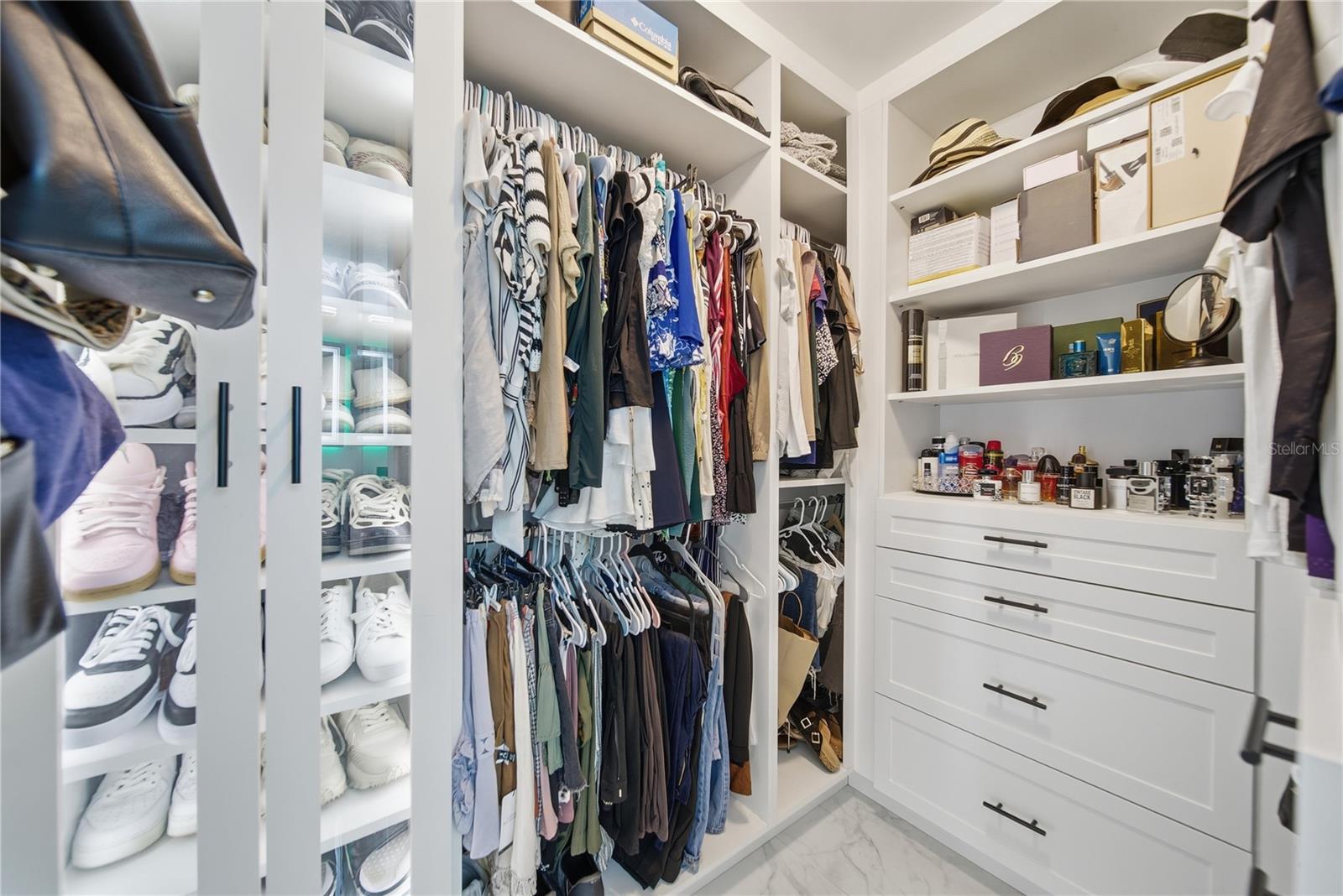 4916 HI VISTA CIR, TAMPA, FL, 33625