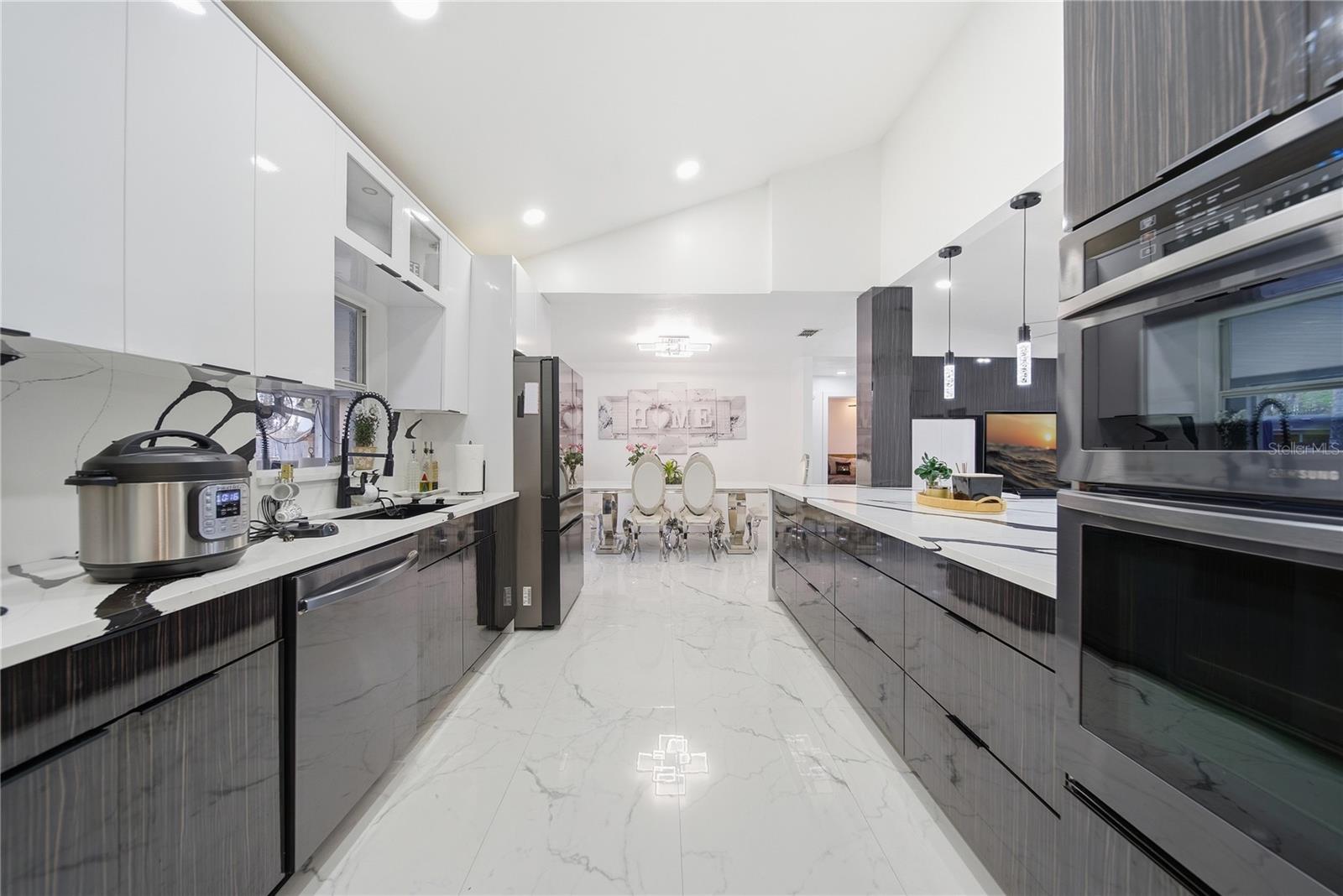 4916 HI VISTA CIR, TAMPA, FL, 33625