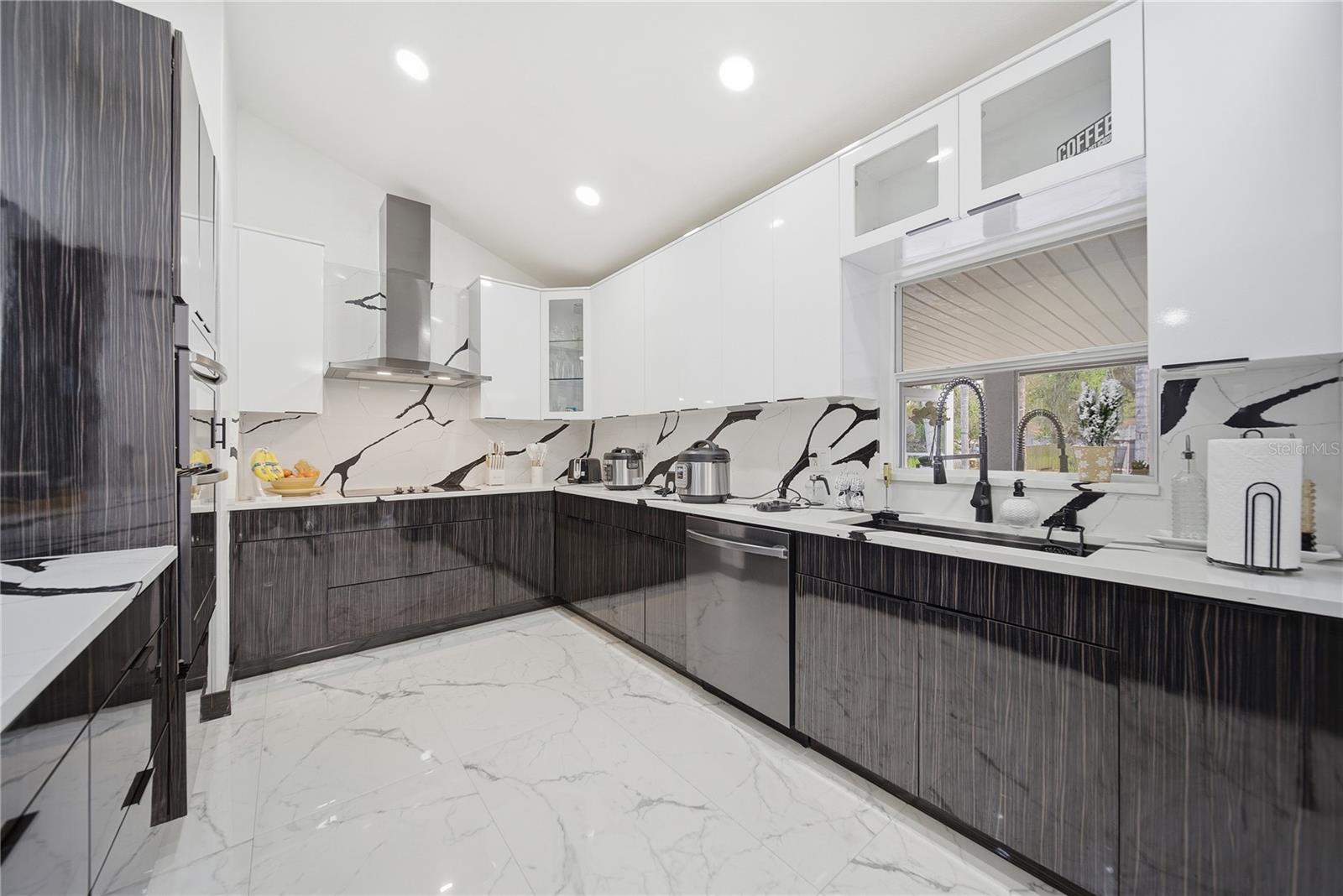 4916 HI VISTA CIR, TAMPA, FL, 33625