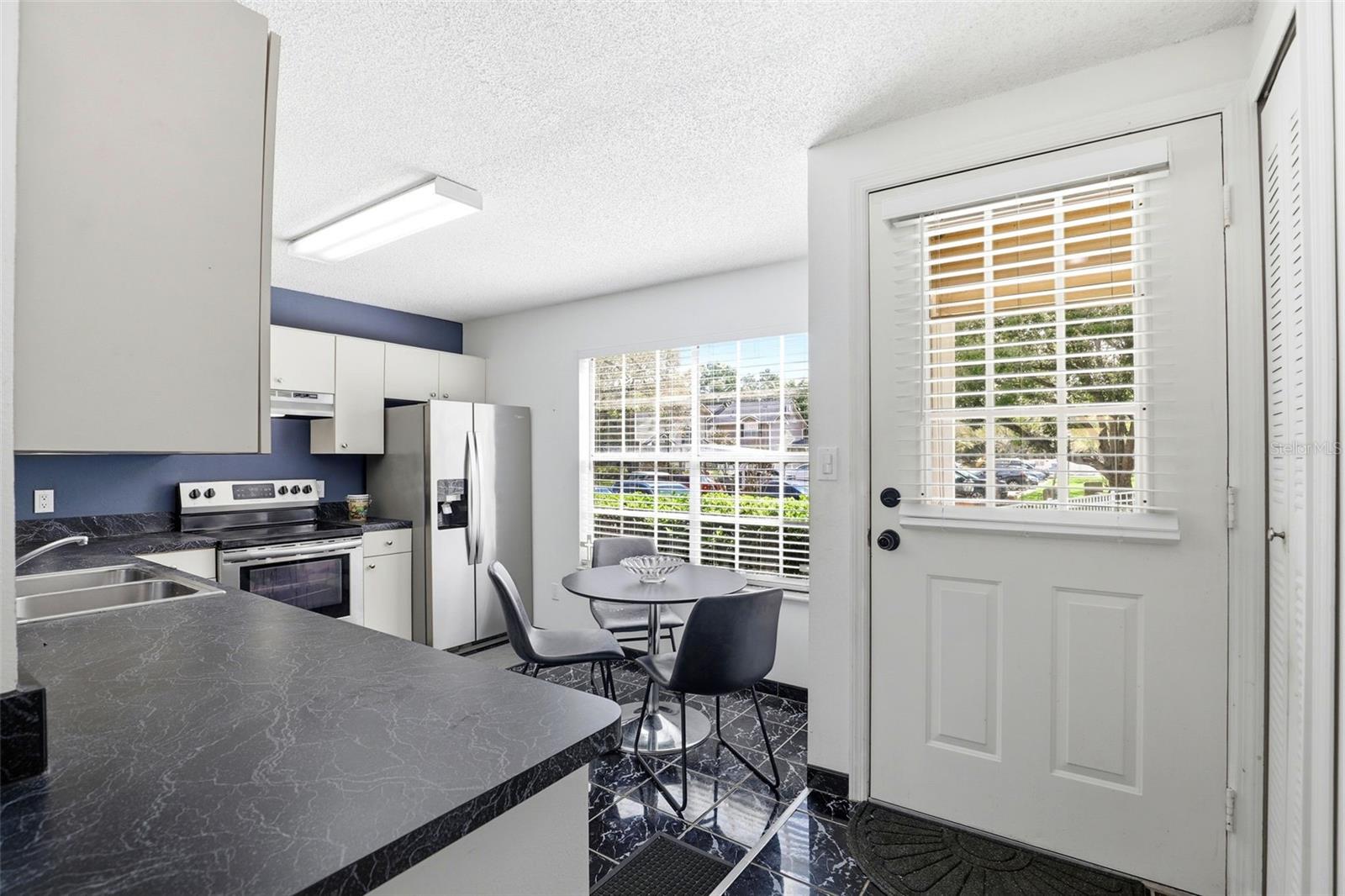 6010 SCOTCHWOOD GLN #111, ORLANDO, FL, 32822