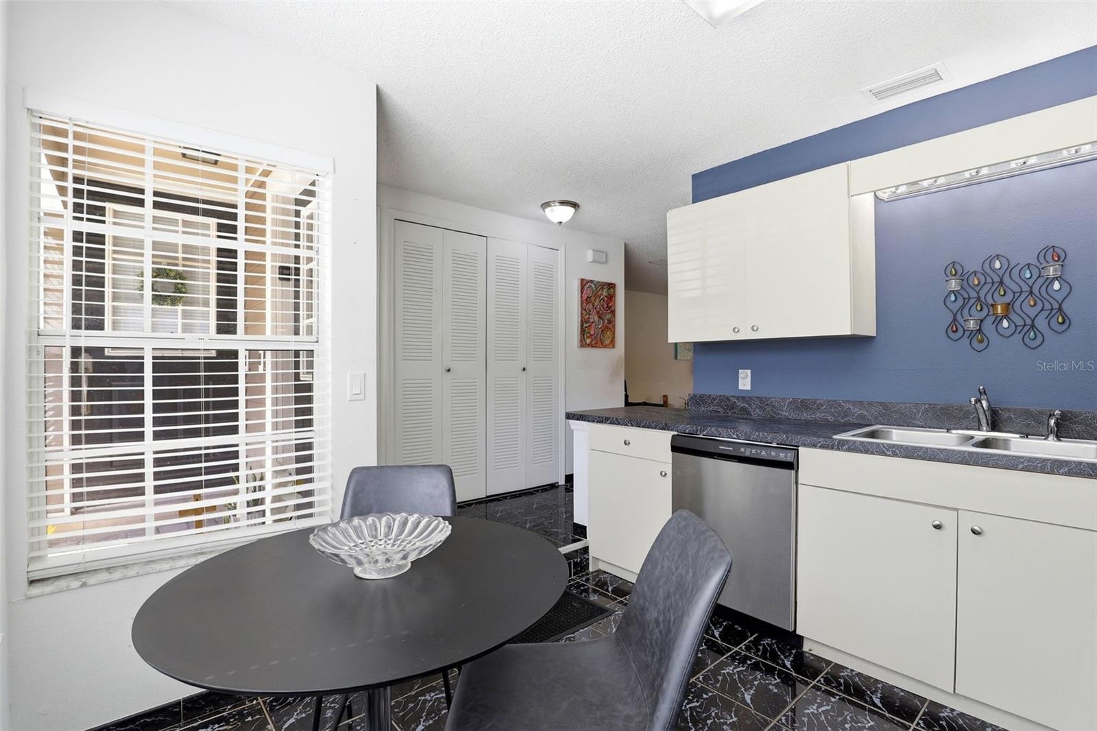 6010 SCOTCHWOOD GLN #111, ORLANDO, FL, 32822