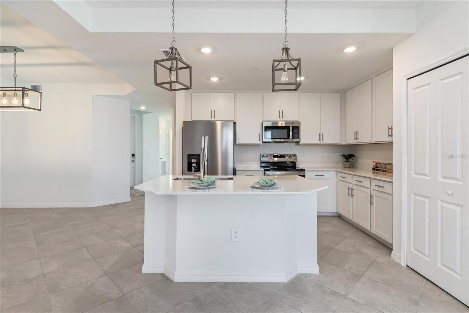 17565 OPAL SAND DR #201, VENICE, FL, 34293