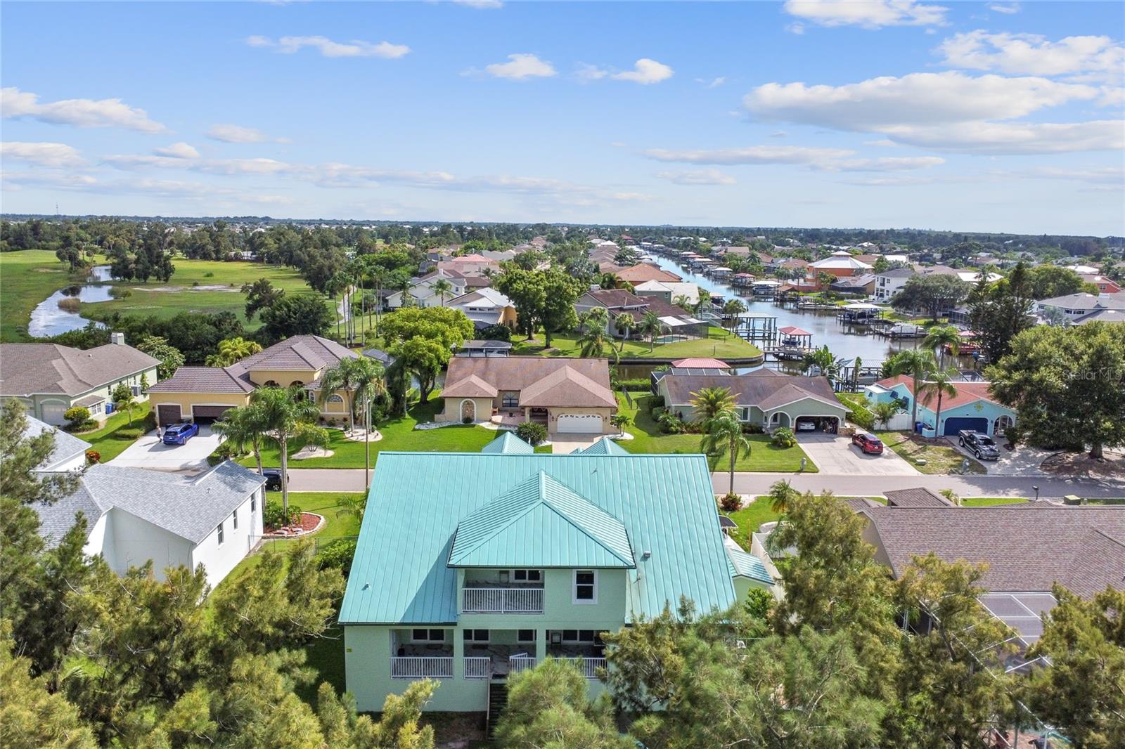 711 EAGLE LN, APOLLO BEACH, FL, 33572