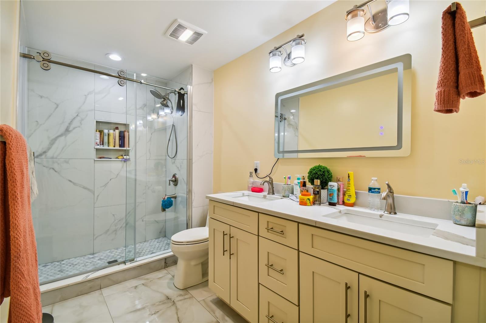 711 EAGLE LN, APOLLO BEACH, FL, 33572