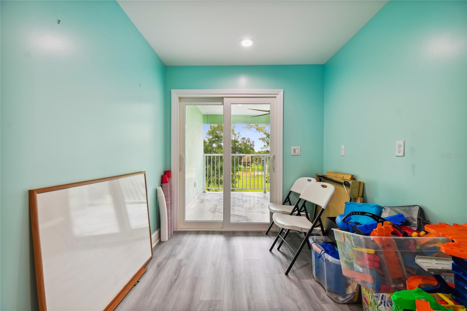711 EAGLE LN, APOLLO BEACH, FL, 33572