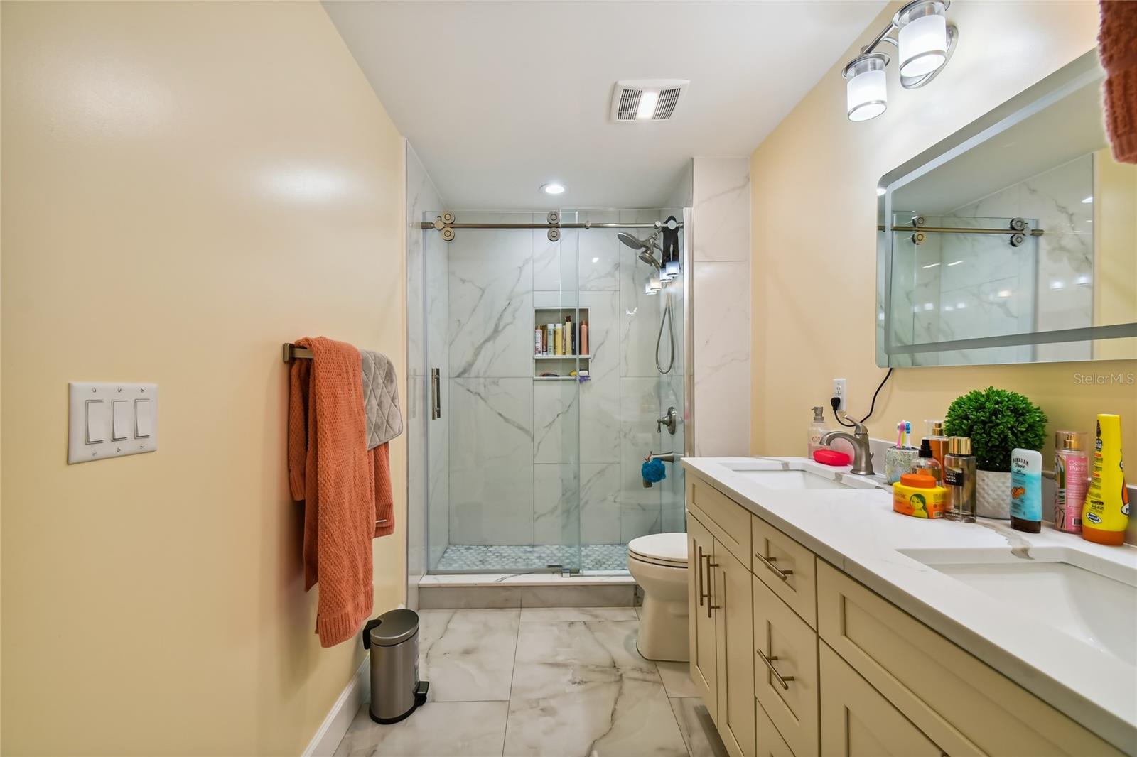 711 EAGLE LN, APOLLO BEACH, FL, 33572