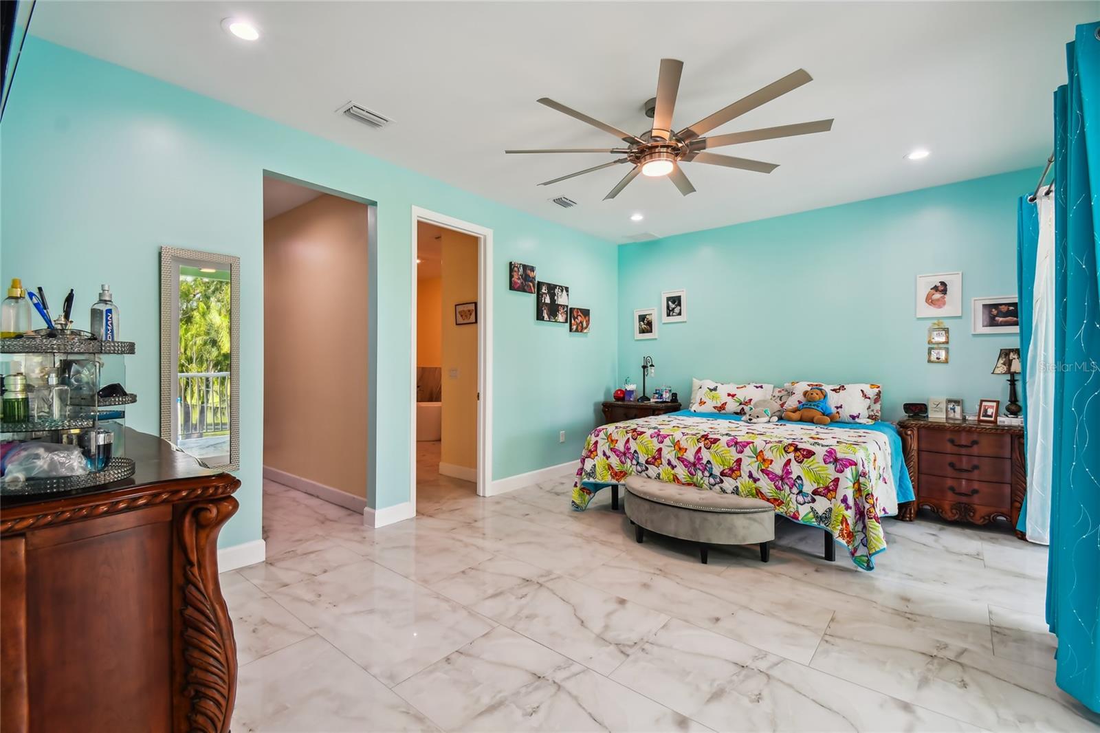 711 EAGLE LN, APOLLO BEACH, FL, 33572