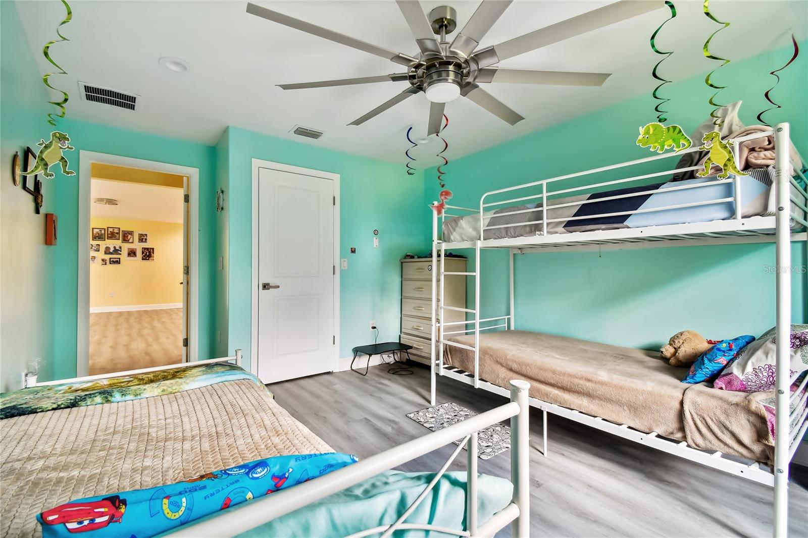 711 EAGLE LN, APOLLO BEACH, FL, 33572