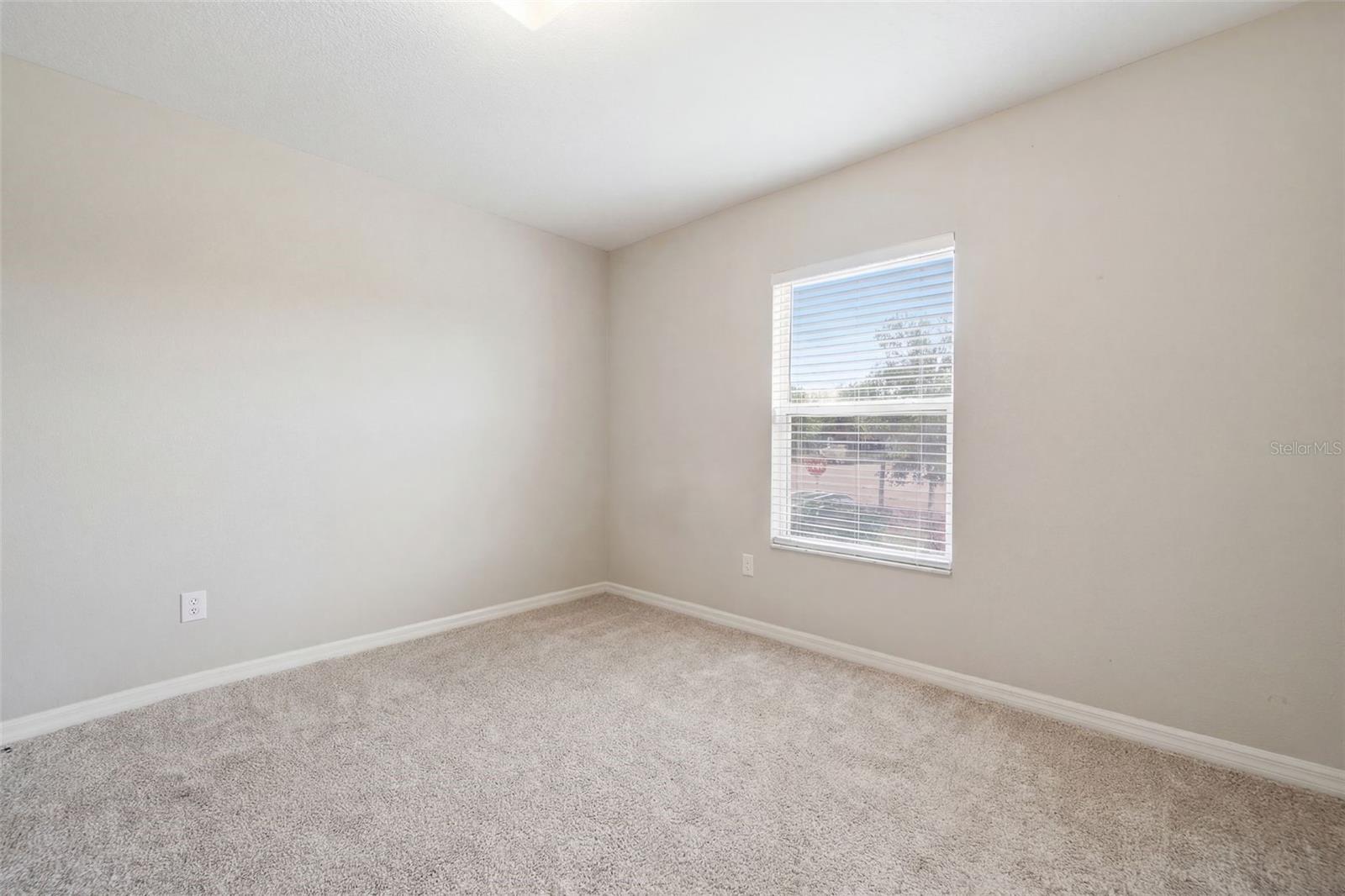 411 ROBIN RD, DAVENPORT, FL, 33896