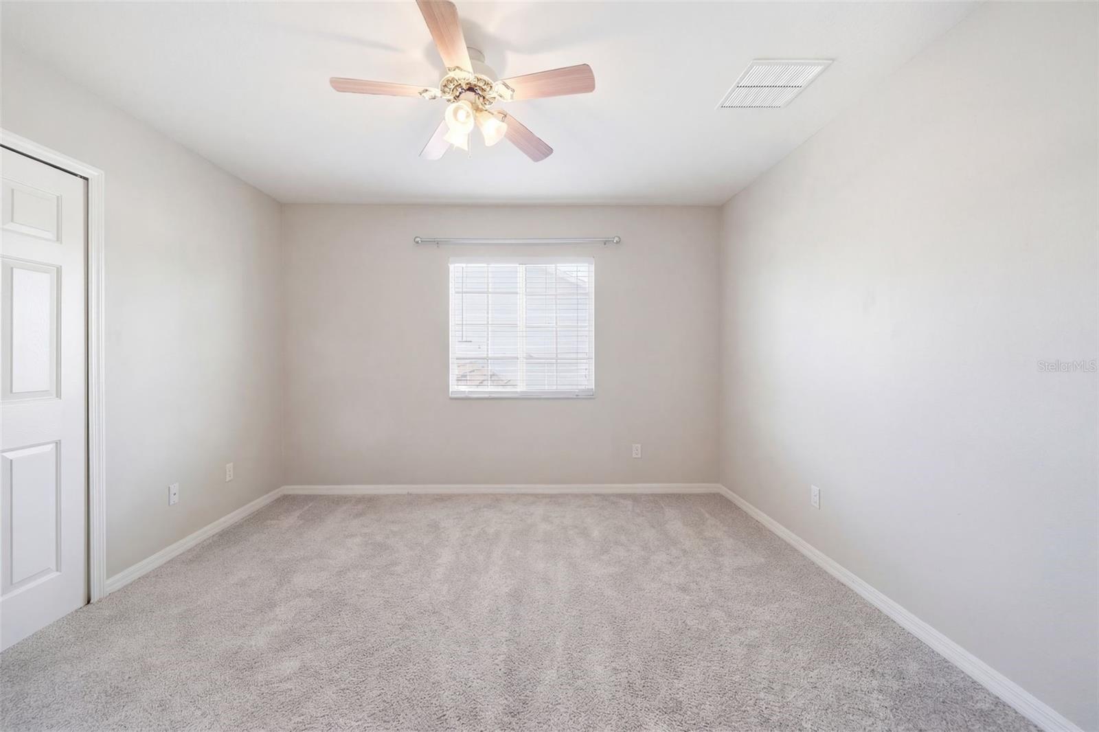 411 ROBIN RD, DAVENPORT, FL, 33896