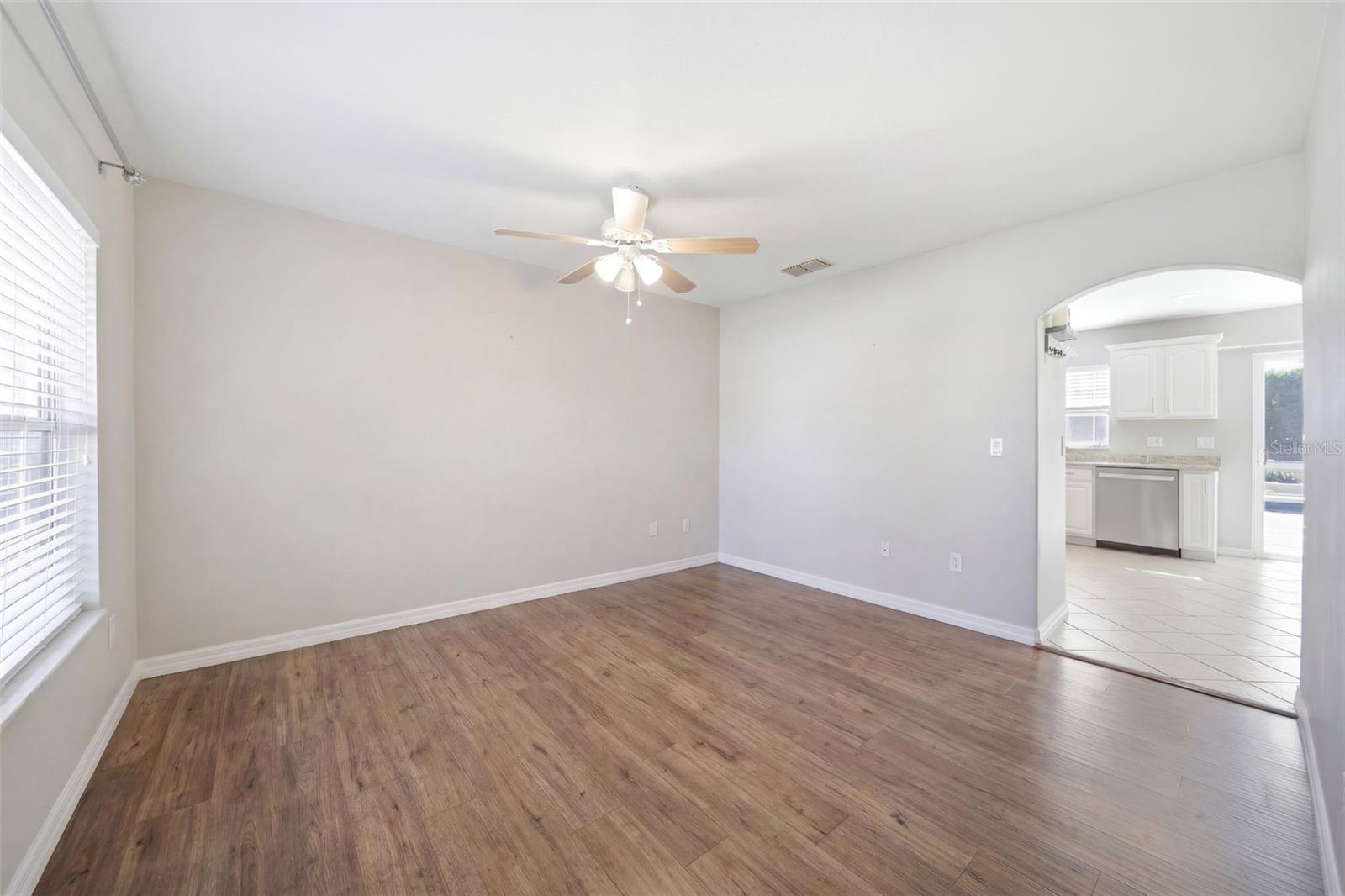411 ROBIN RD, DAVENPORT, FL, 33896