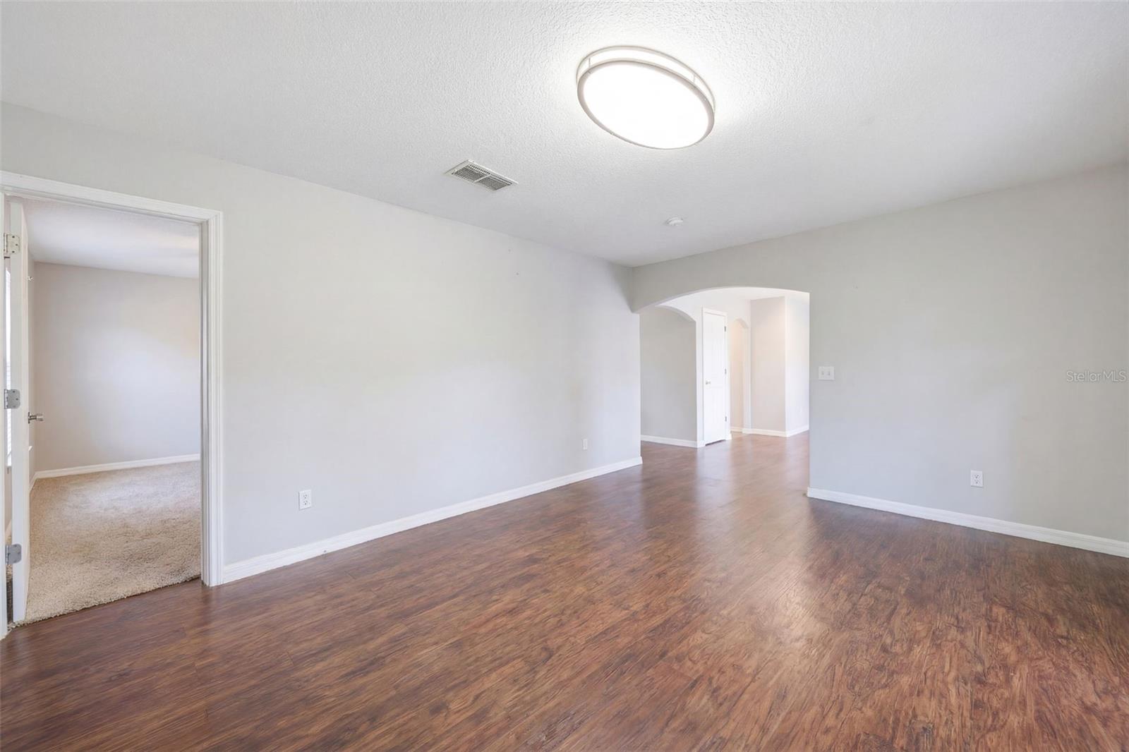 411 ROBIN RD, DAVENPORT, FL, 33896