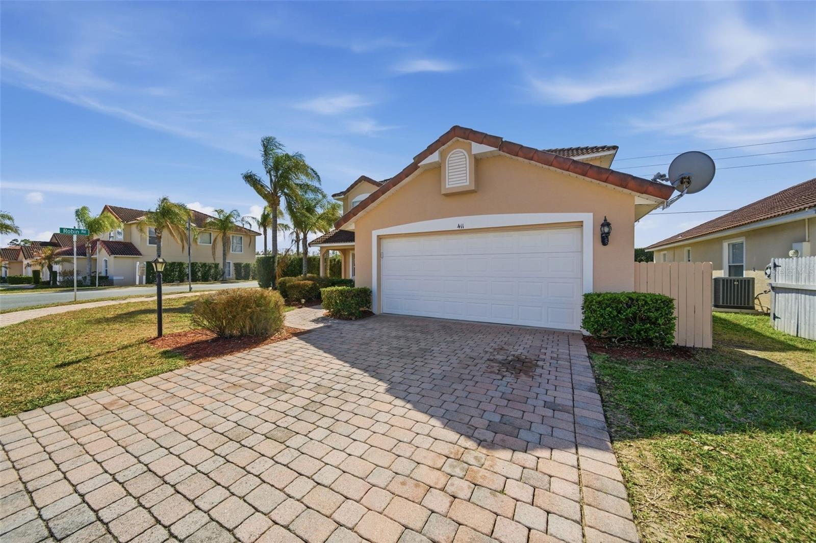 411 ROBIN RD, DAVENPORT, FL, 33896