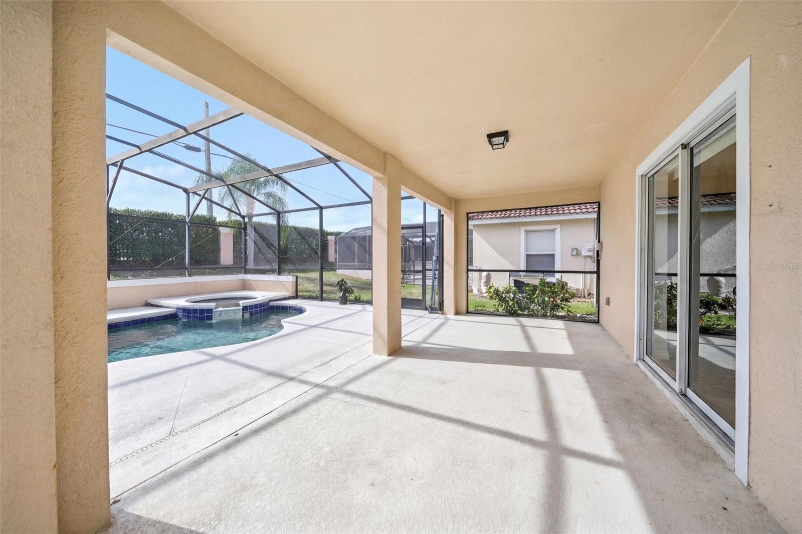 411 ROBIN RD, DAVENPORT, FL, 33896