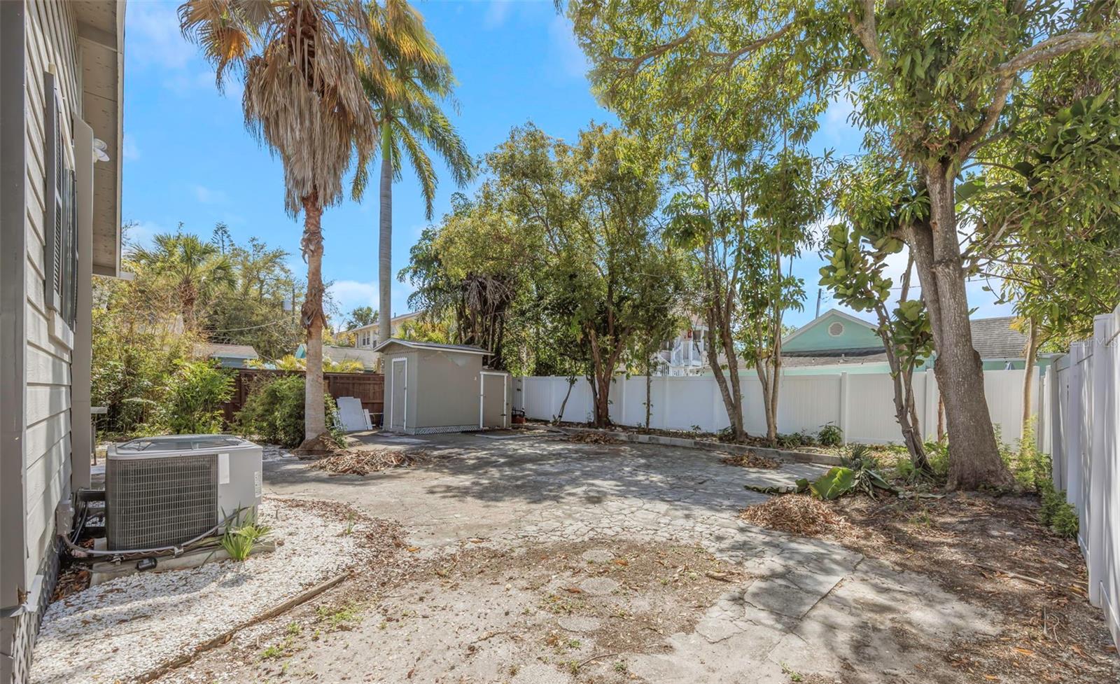 1022 8TH ST N, ST PETERSBURG, FL, 33701