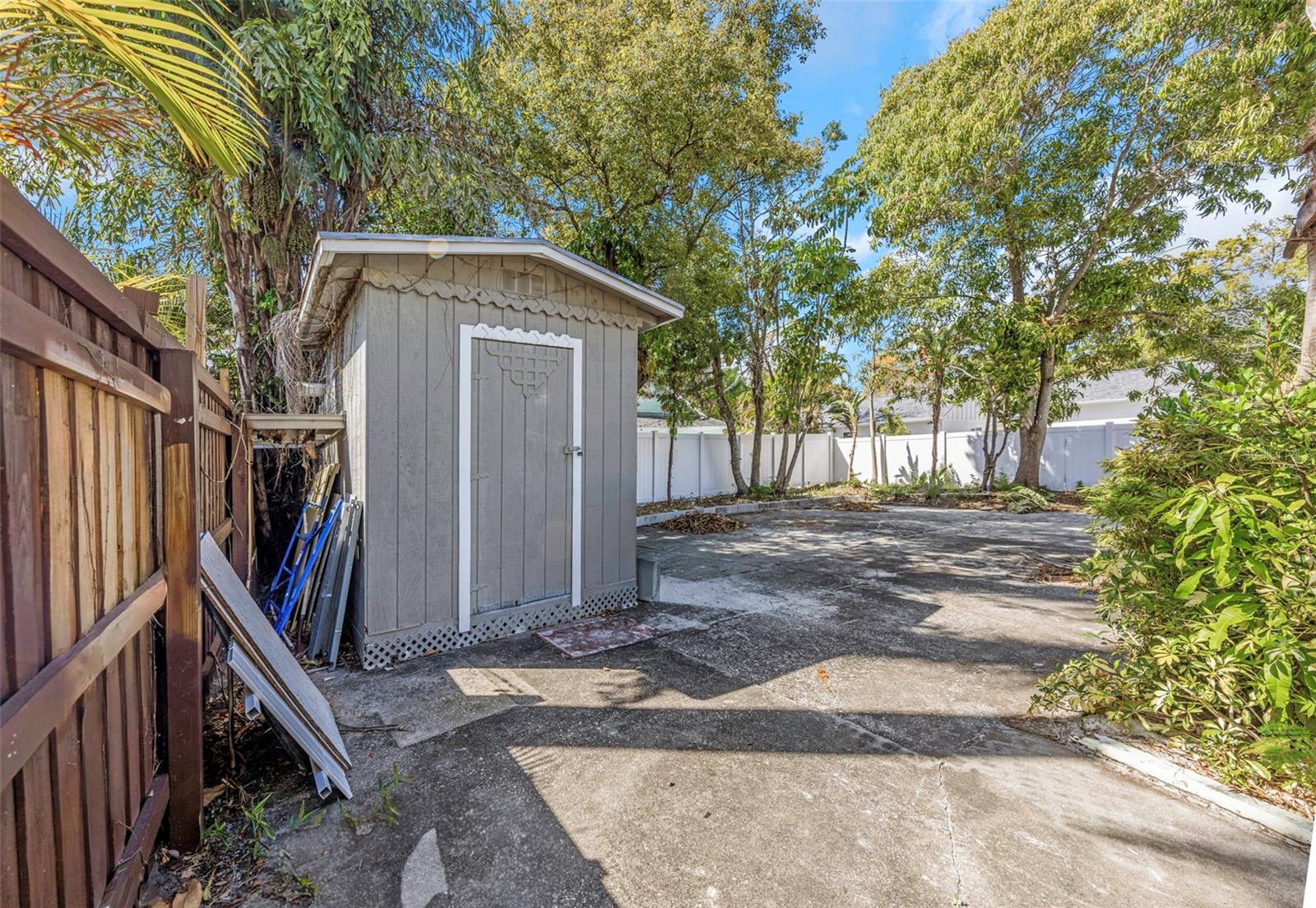 1022 8TH ST N, ST PETERSBURG, FL, 33701