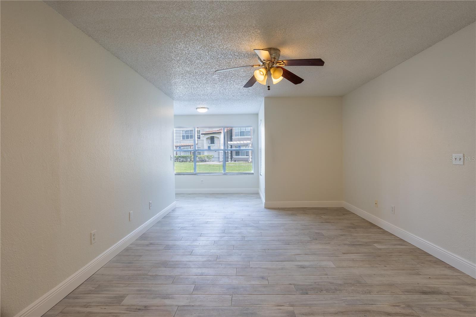 5156 CONROY RD #16, ORLANDO, FL, 32811