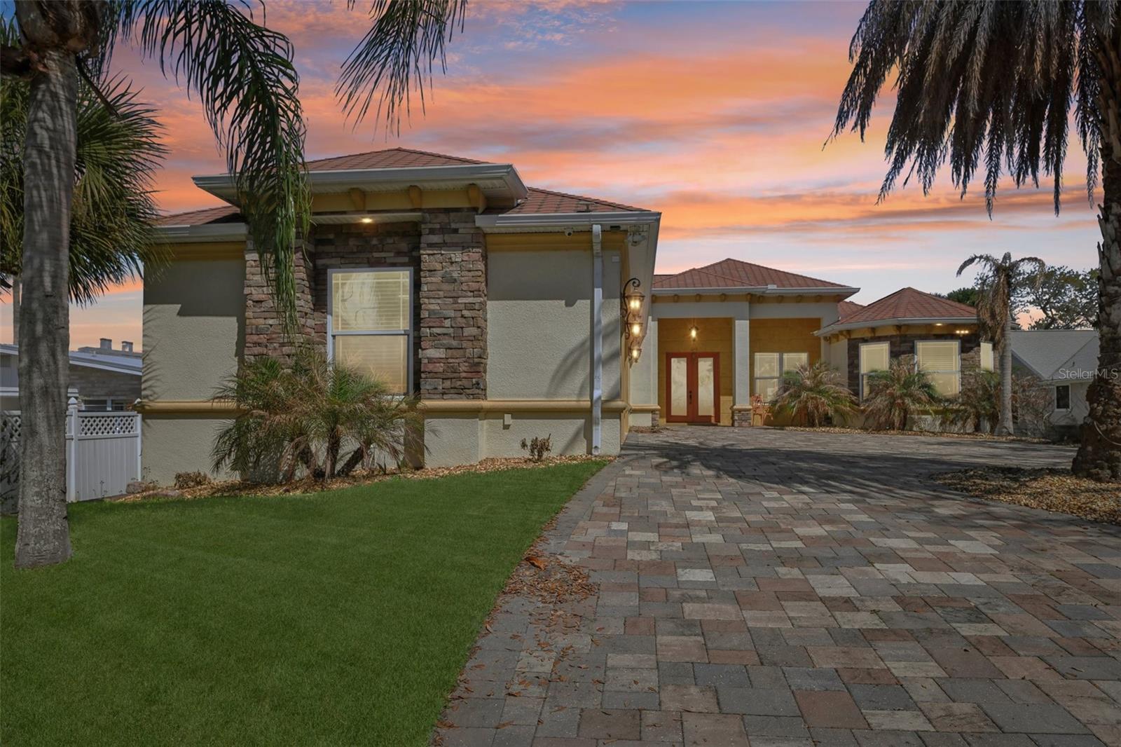 2227 S PALMETTO AVE, SOUTH DAYTONA, FL, 32119