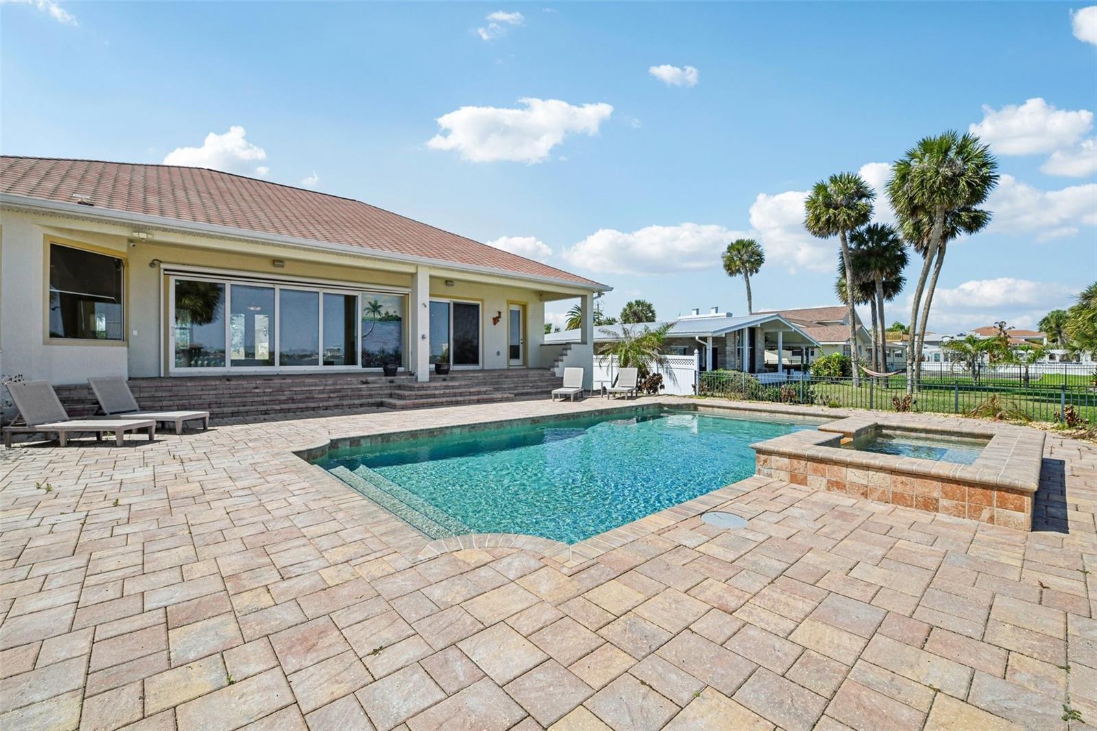2227 S PALMETTO AVE, SOUTH DAYTONA, FL, 32119