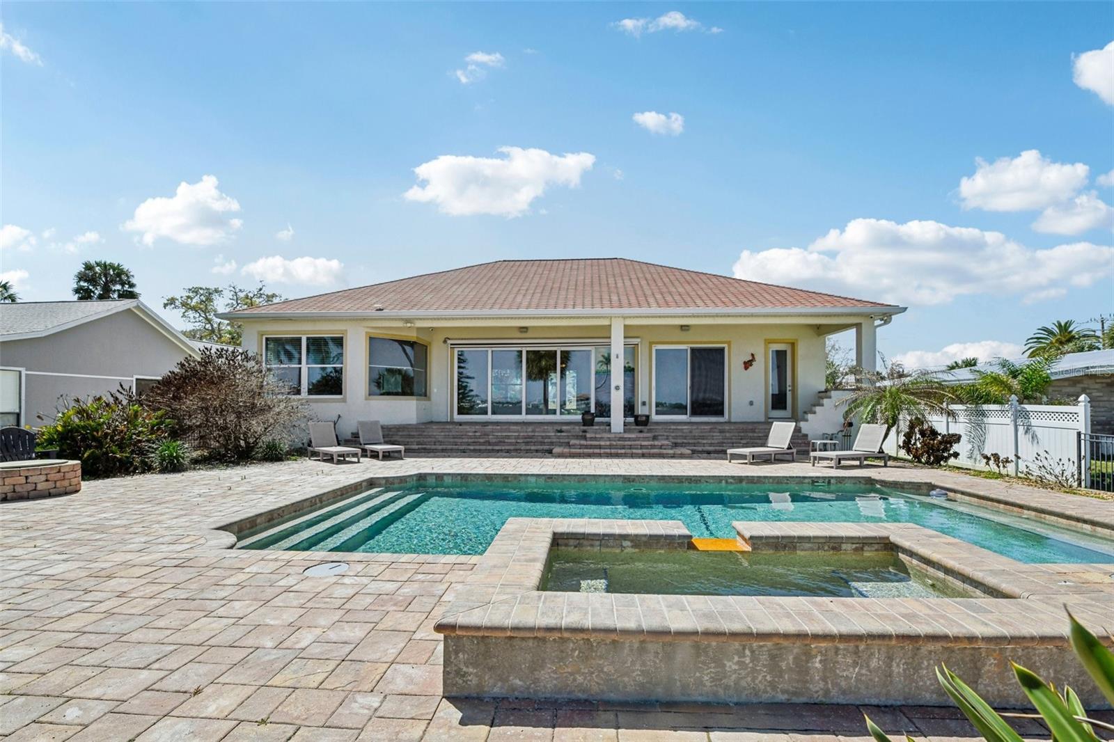 2227 S PALMETTO AVE, SOUTH DAYTONA, FL, 32119