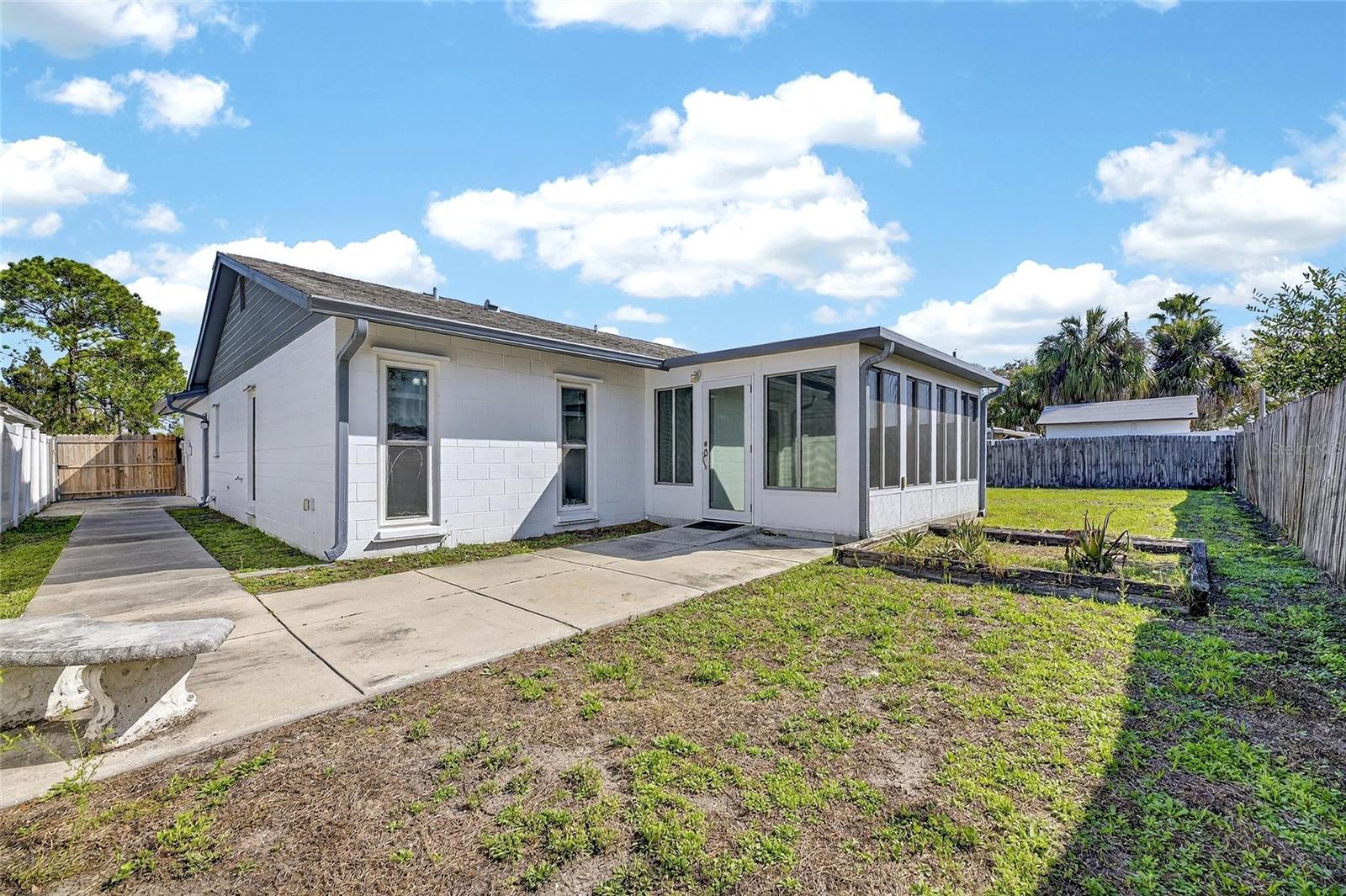 6704 ROSEMARY DR, TAMPA, FL, 33625