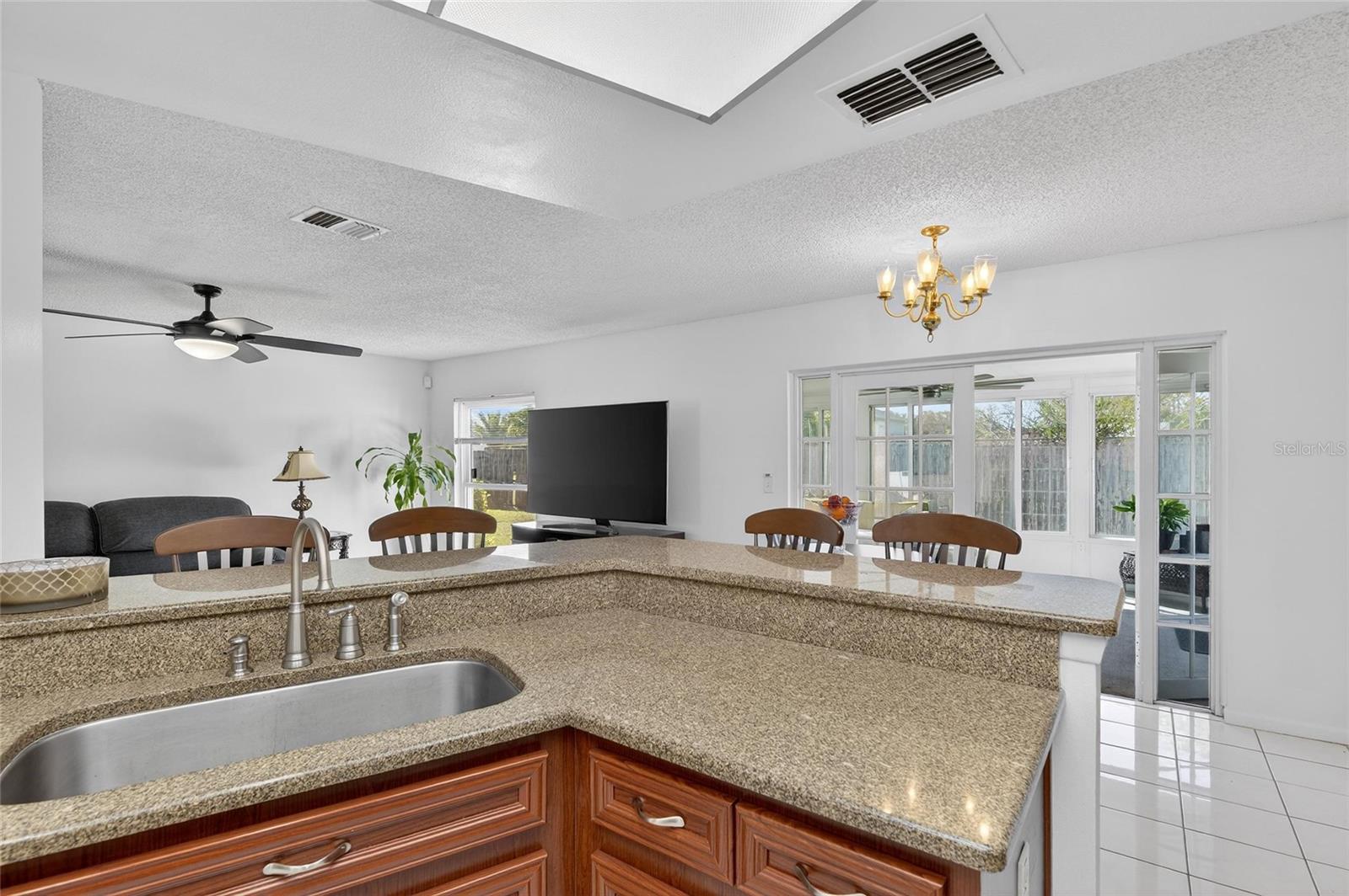 6704 ROSEMARY DR, TAMPA, FL, 33625