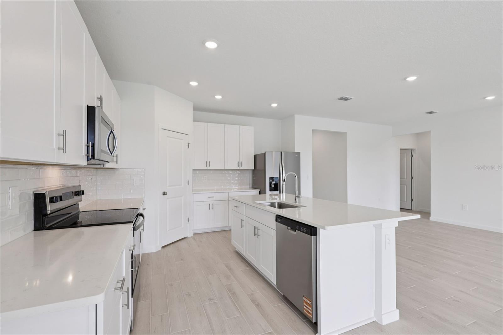 73 ARARAT DR, PALM COAST, FL, 32137