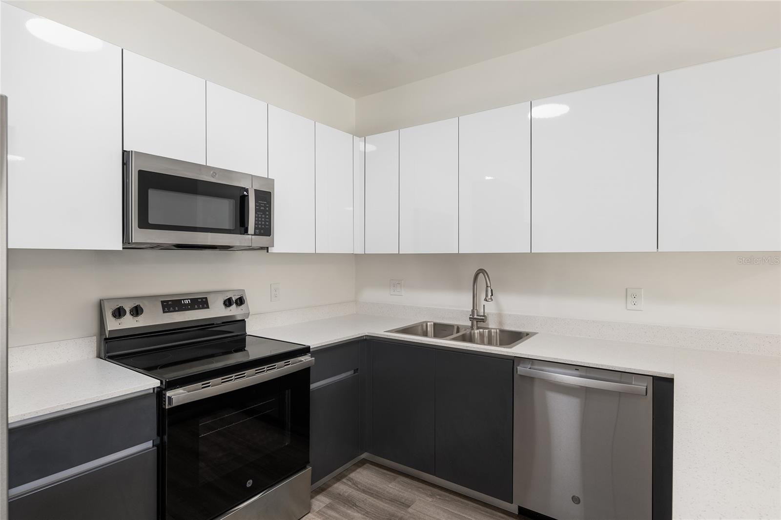 1581 NW 29TH RD #4, GAINESVILLE, FL, 32605