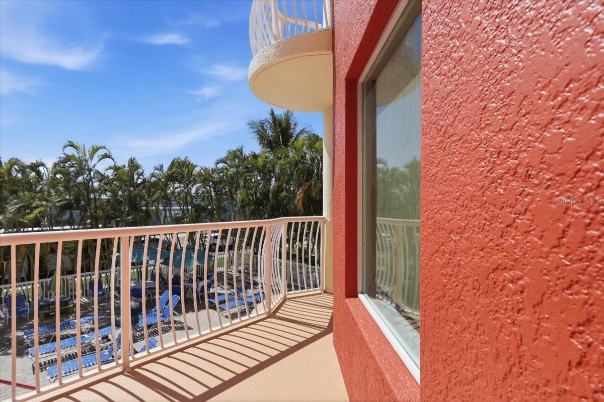 CRYSTAL PALMS BCH RESORT AT TREASURE ISLAND CONDO, TREASURE ISLAND, FL, 33706