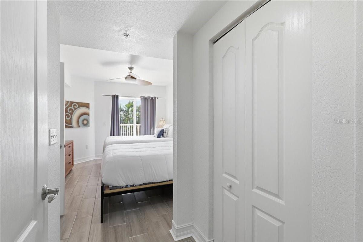 CRYSTAL PALMS BCH RESORT AT TREASURE ISLAND CONDO, TREASURE ISLAND, FL, 33706