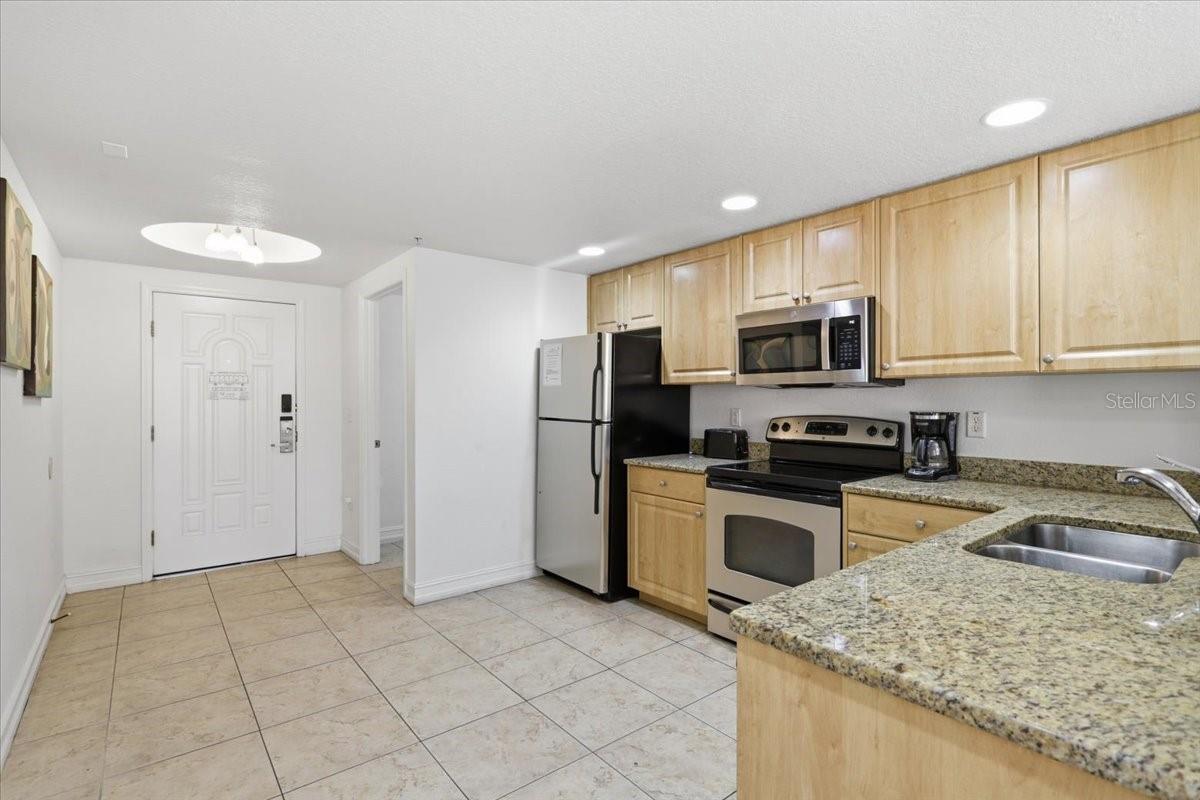 CRYSTAL PALMS BCH RESORT AT TREASURE ISLAND CONDO, TREASURE ISLAND, FL, 33706