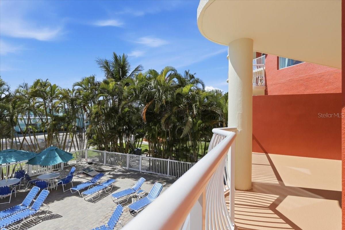 CRYSTAL PALMS BCH RESORT AT TREASURE ISLAND CONDO, TREASURE ISLAND, FL, 33706