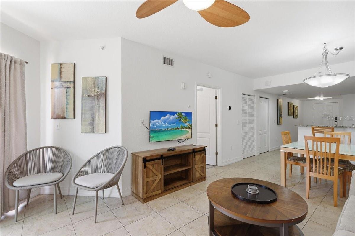 CRYSTAL PALMS BCH RESORT AT TREASURE ISLAND CONDO, TREASURE ISLAND, FL, 33706