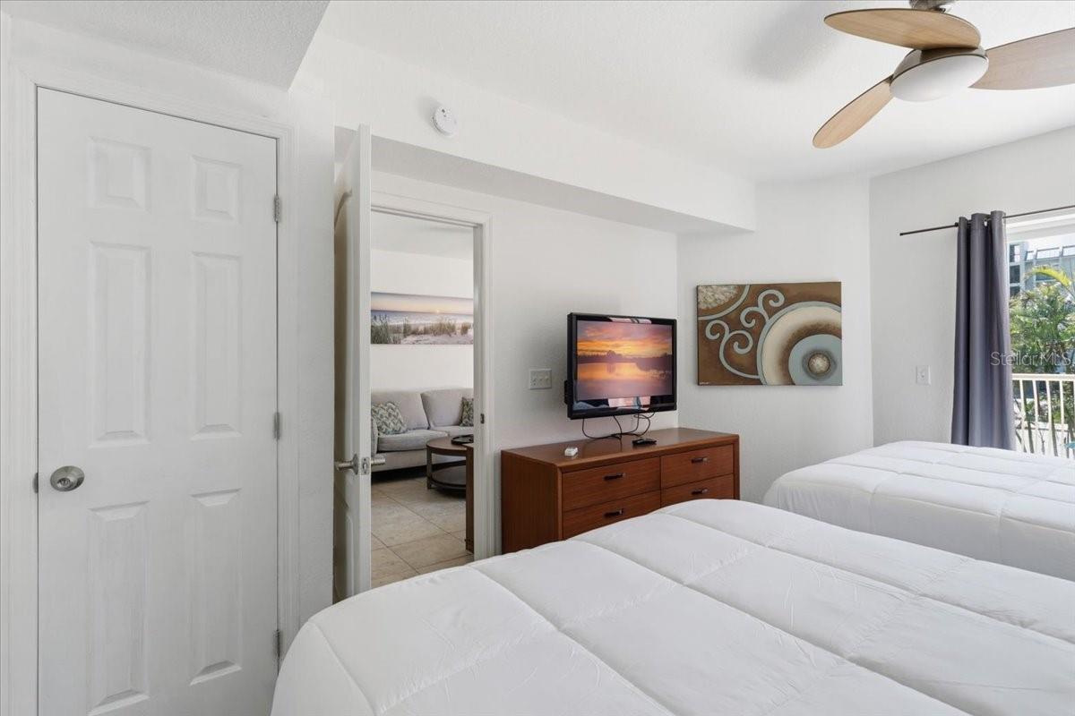 CRYSTAL PALMS BCH RESORT AT TREASURE ISLAND CONDO, TREASURE ISLAND, FL, 33706