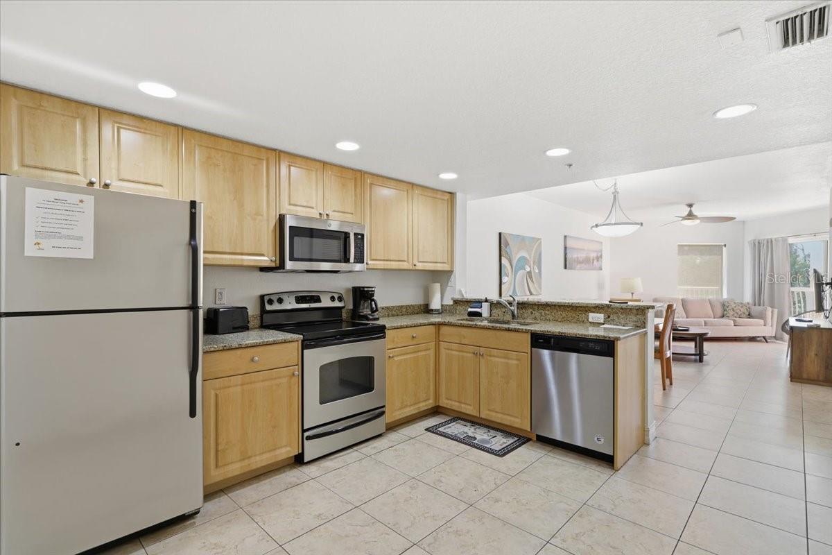 CRYSTAL PALMS BCH RESORT AT TREASURE ISLAND CONDO, TREASURE ISLAND, FL, 33706