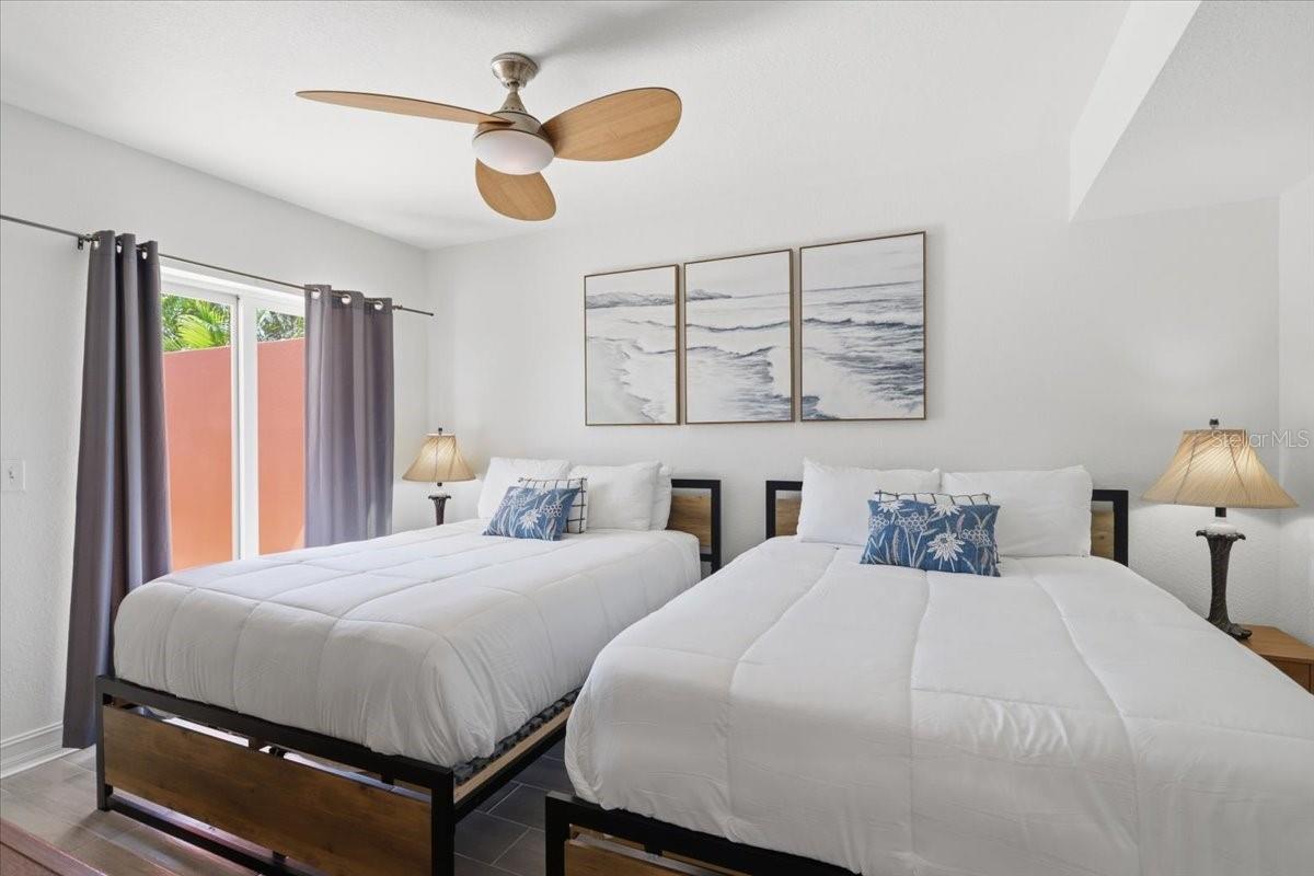 CRYSTAL PALMS BCH RESORT AT TREASURE ISLAND CONDO, TREASURE ISLAND, FL, 33706