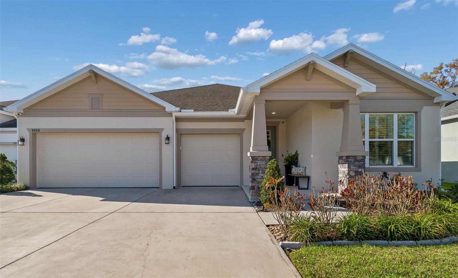 4910 LAKESHORE OAKS CT, TAMPA, FL, 33624