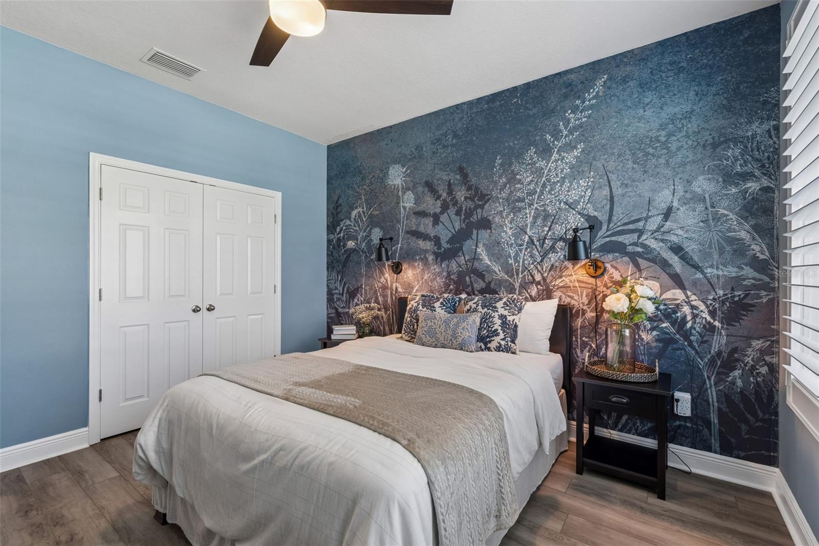 4910 LAKESHORE OAKS CT, TAMPA, FL, 33624