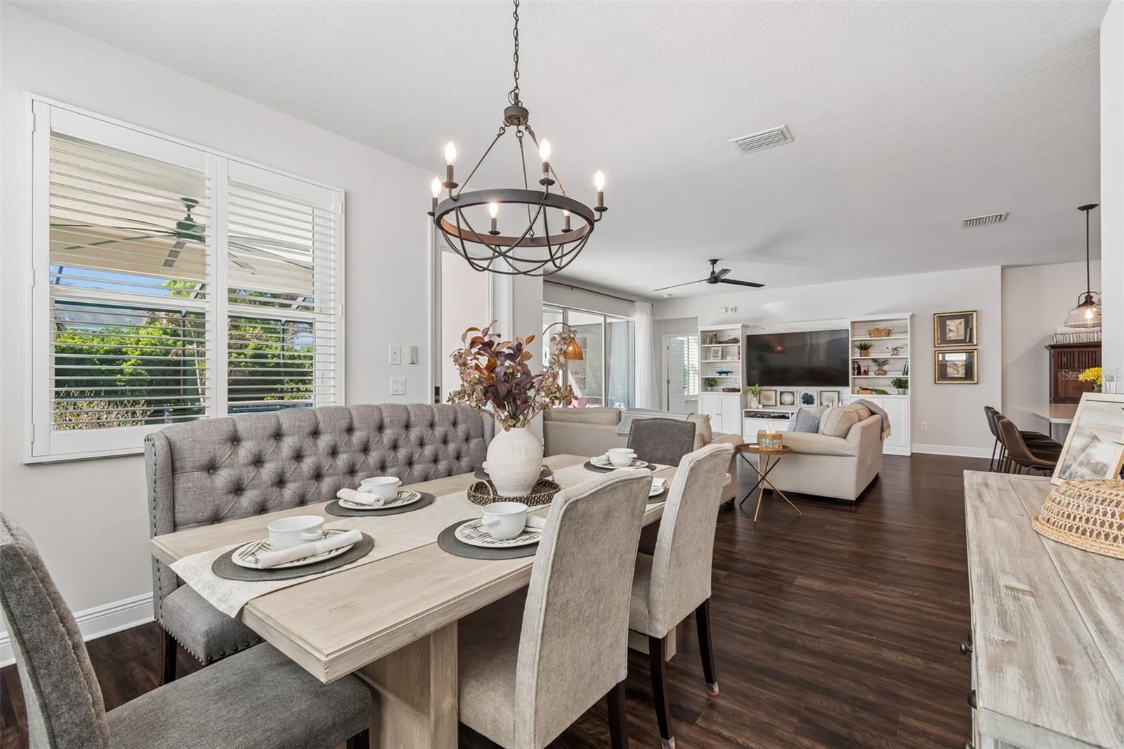 4910 LAKESHORE OAKS CT, TAMPA, FL, 33624