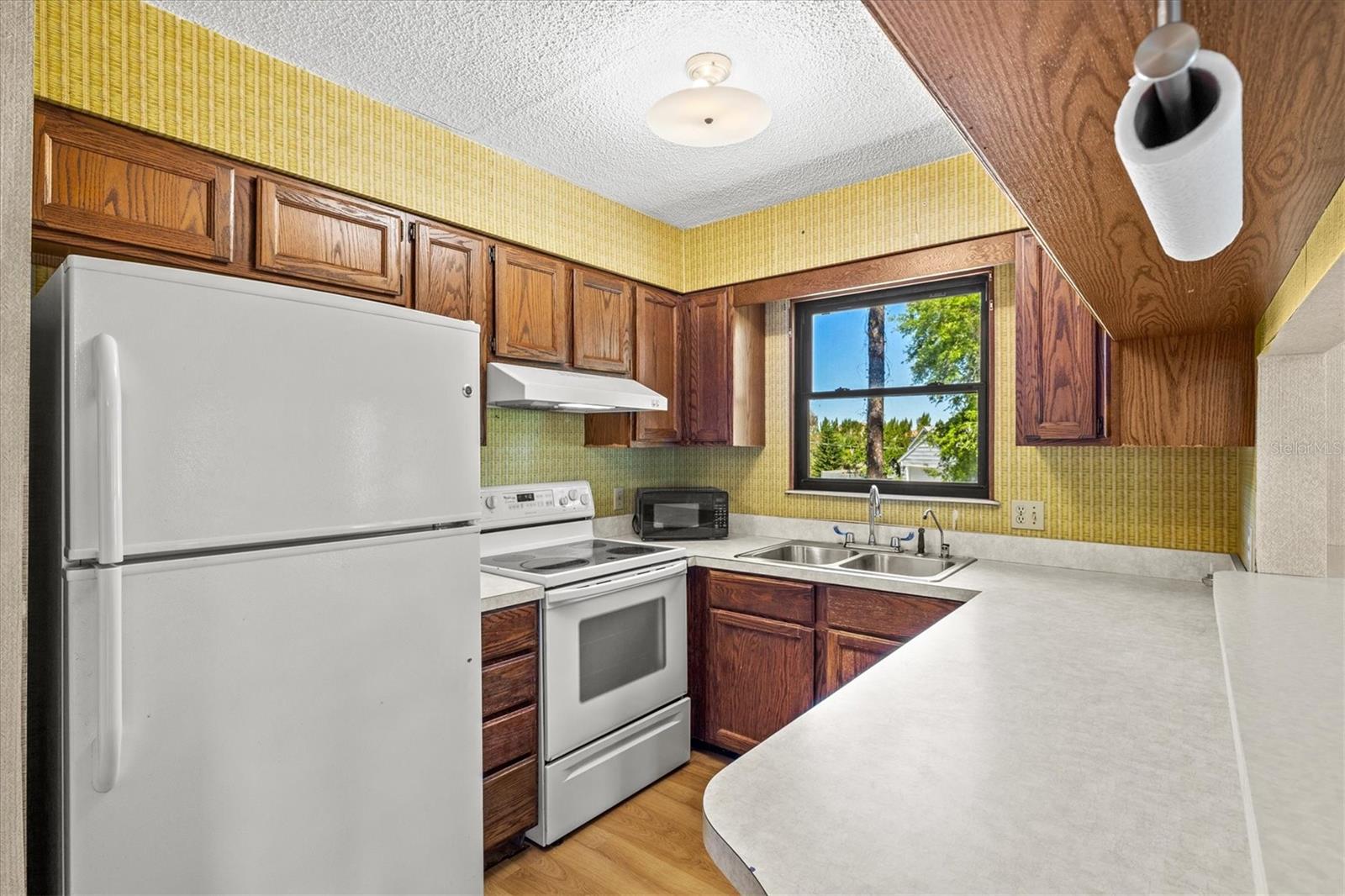 1312 TWIN LAKES AVE, NOKOMIS, FL, 34275