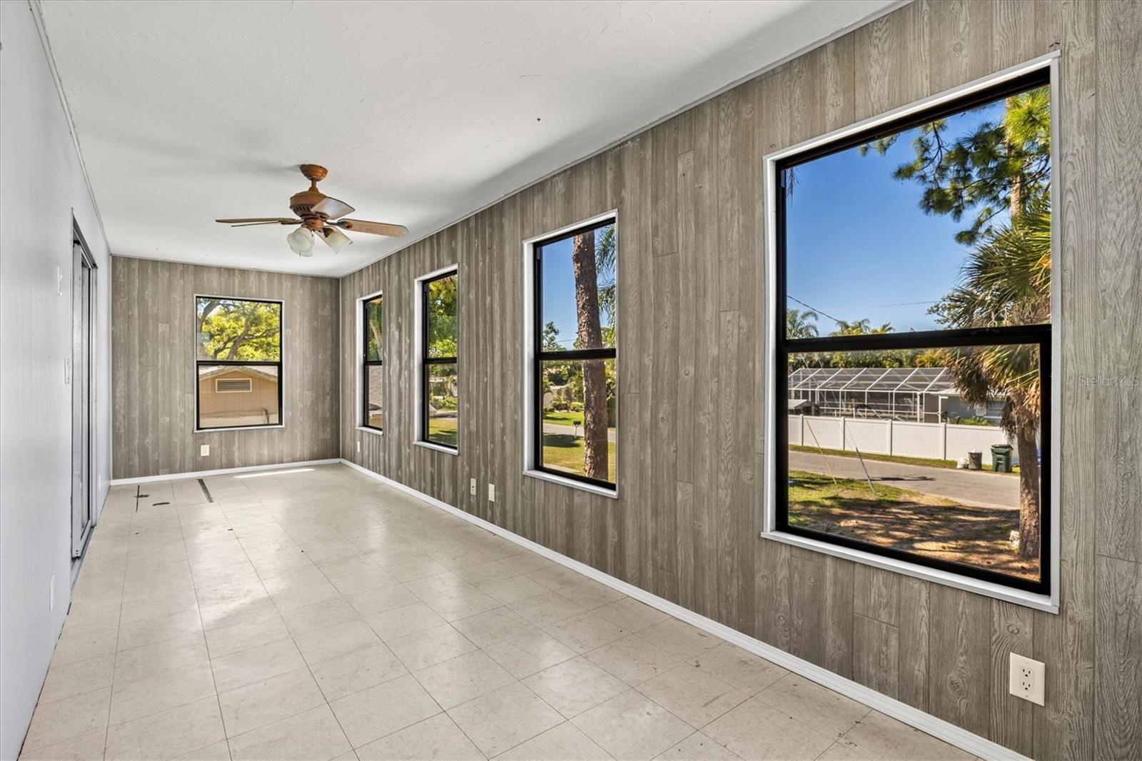 1312 TWIN LAKES AVE, NOKOMIS, FL, 34275