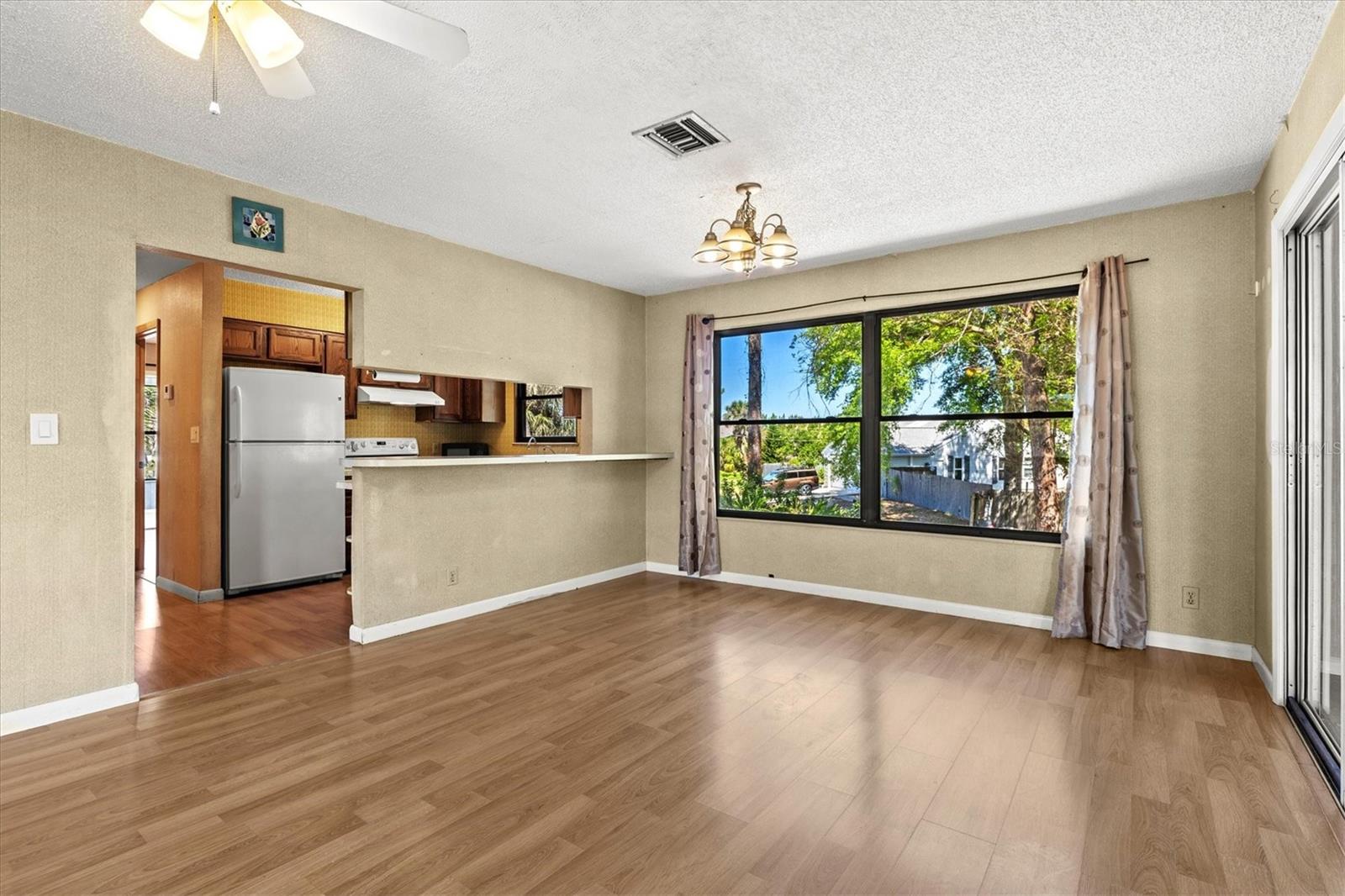 1312 TWIN LAKES AVE, NOKOMIS, FL, 34275