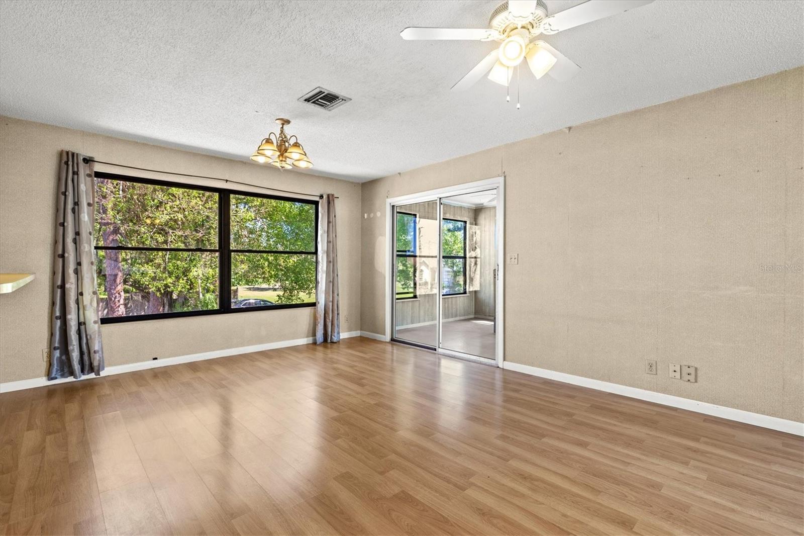 1312 TWIN LAKES AVE, NOKOMIS, FL, 34275