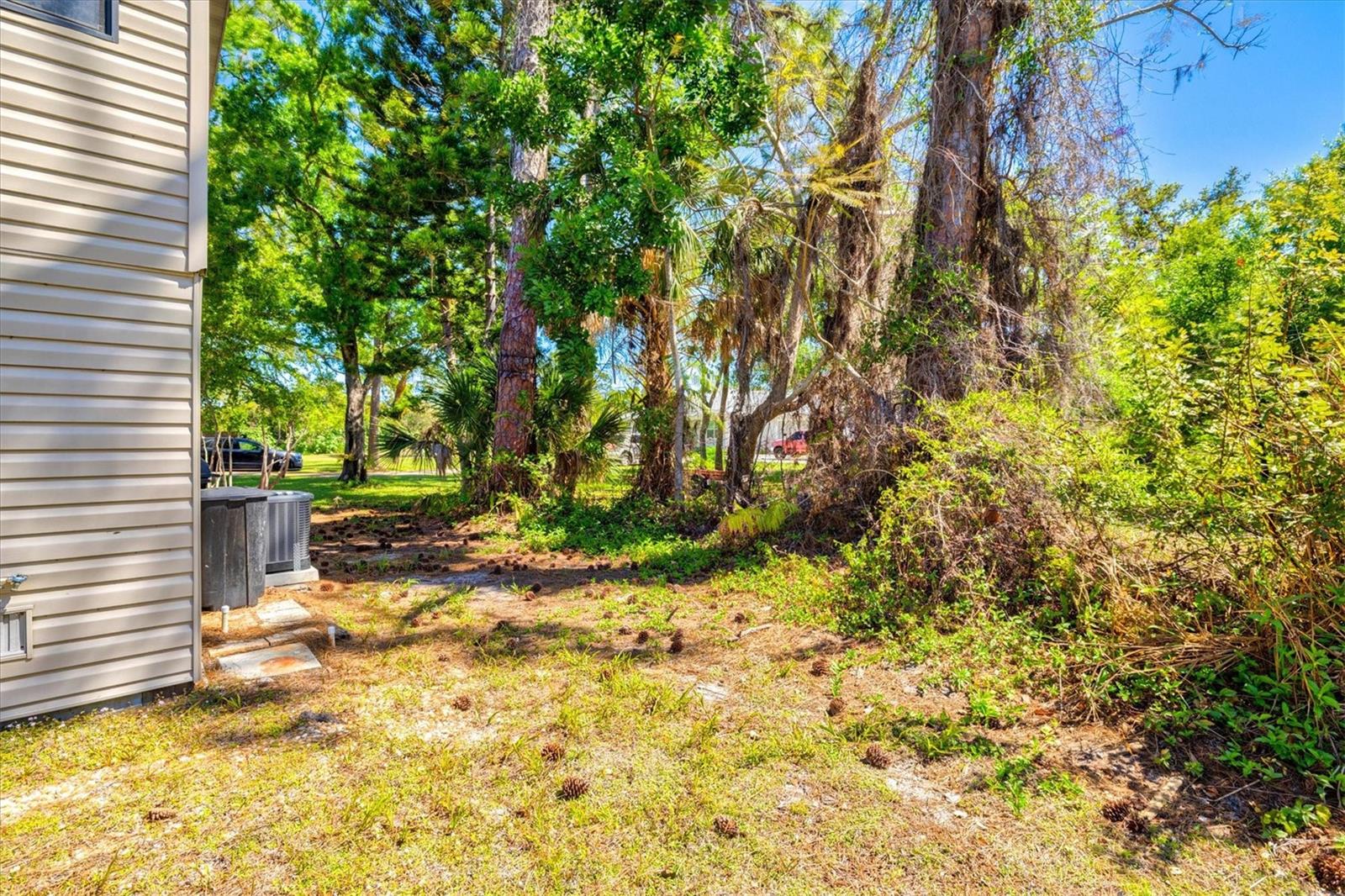 1312 TWIN LAKES AVE, NOKOMIS, FL, 34275