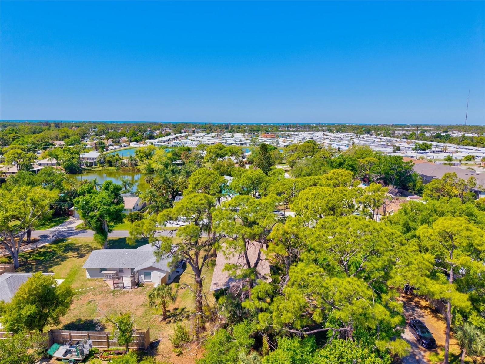 1312 TWIN LAKES AVE, NOKOMIS, FL, 34275